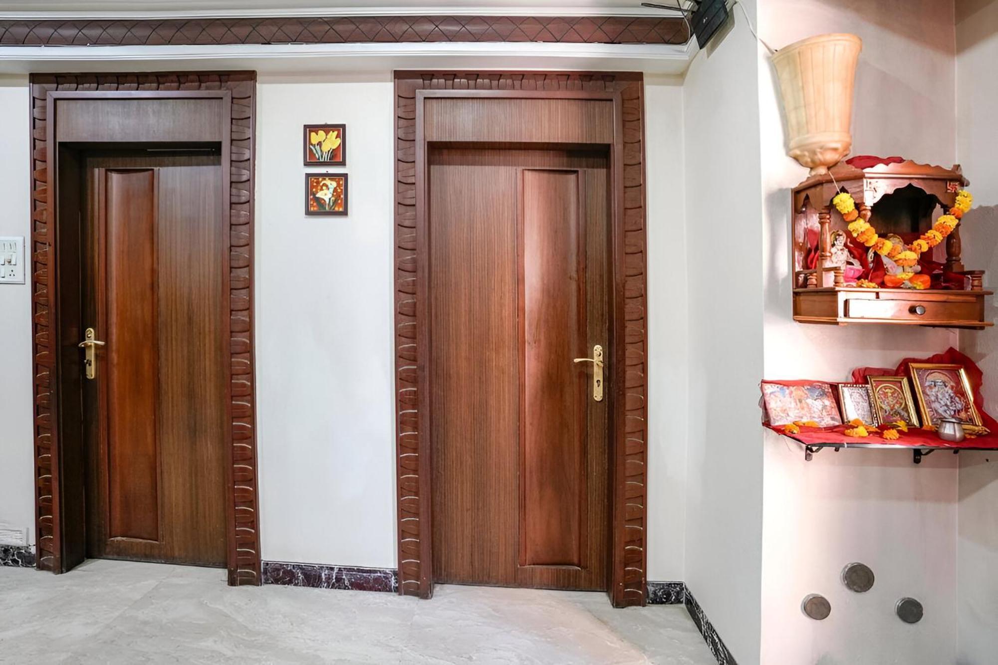 Retreats At Welcome Nr International Airport Apartment Mumbai