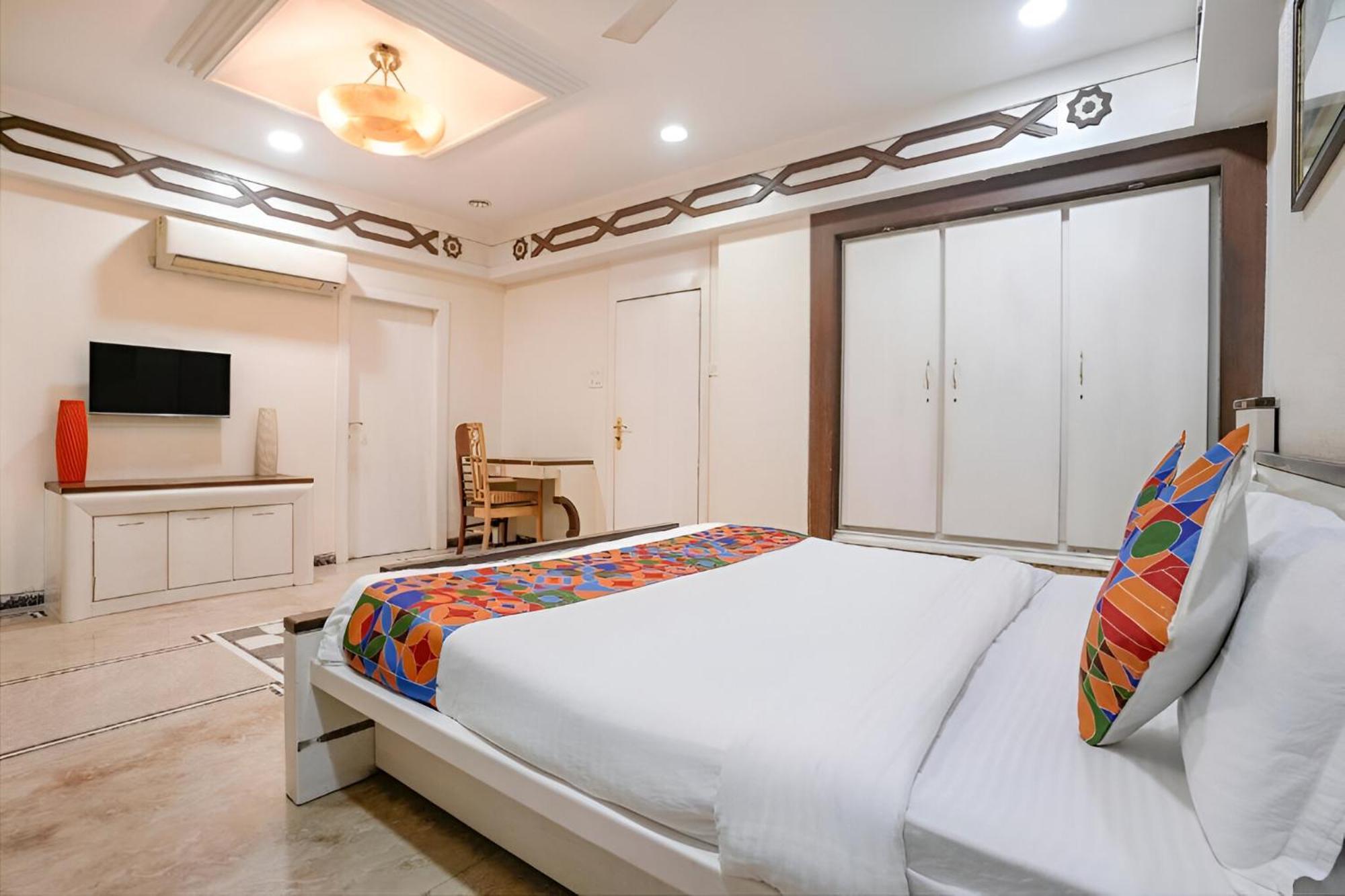 Apartment Retreats At Welcome Nr International Airport Mumbai