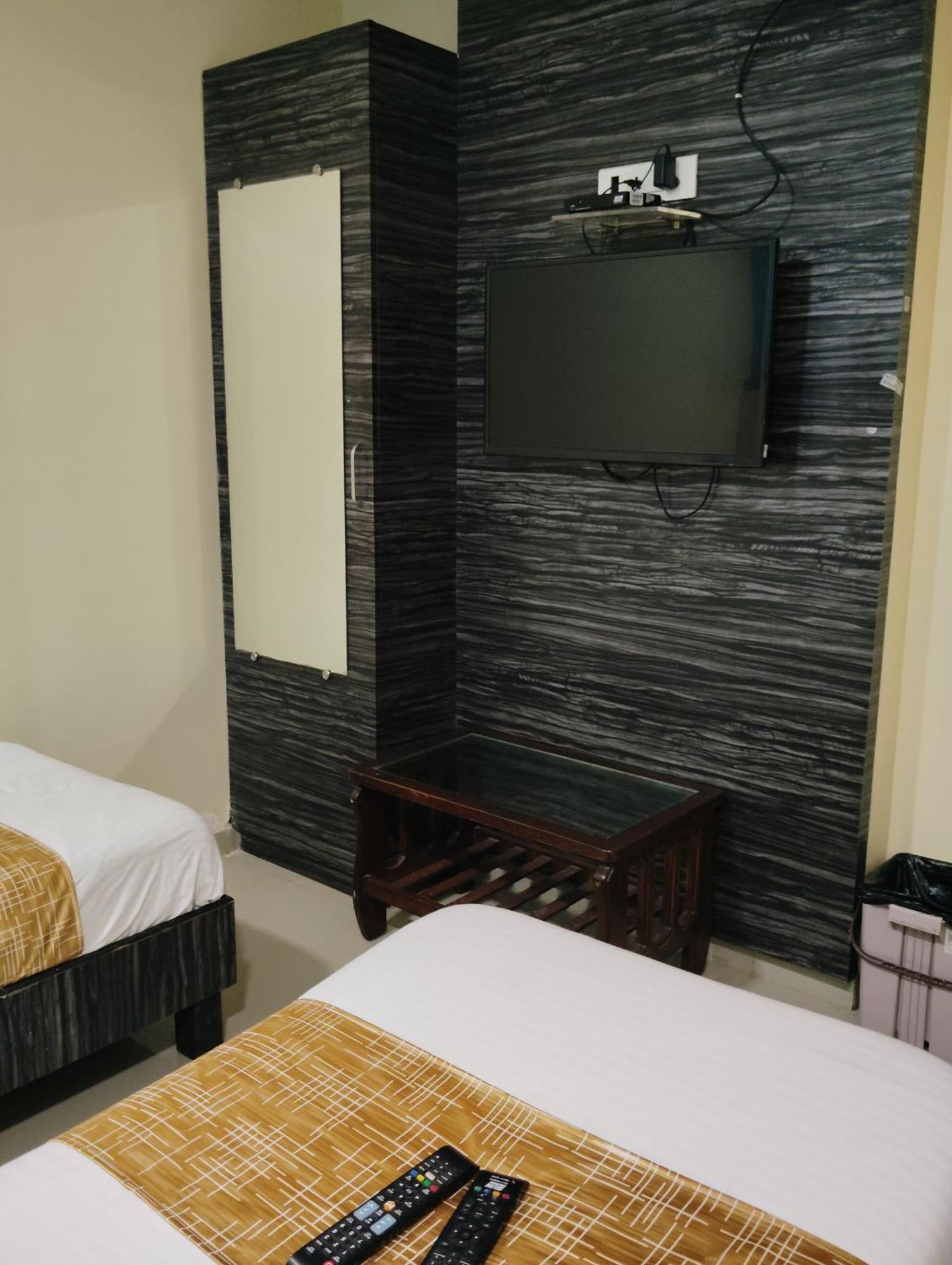 Hotel Crystal Park Near Nesco Exhibition Center