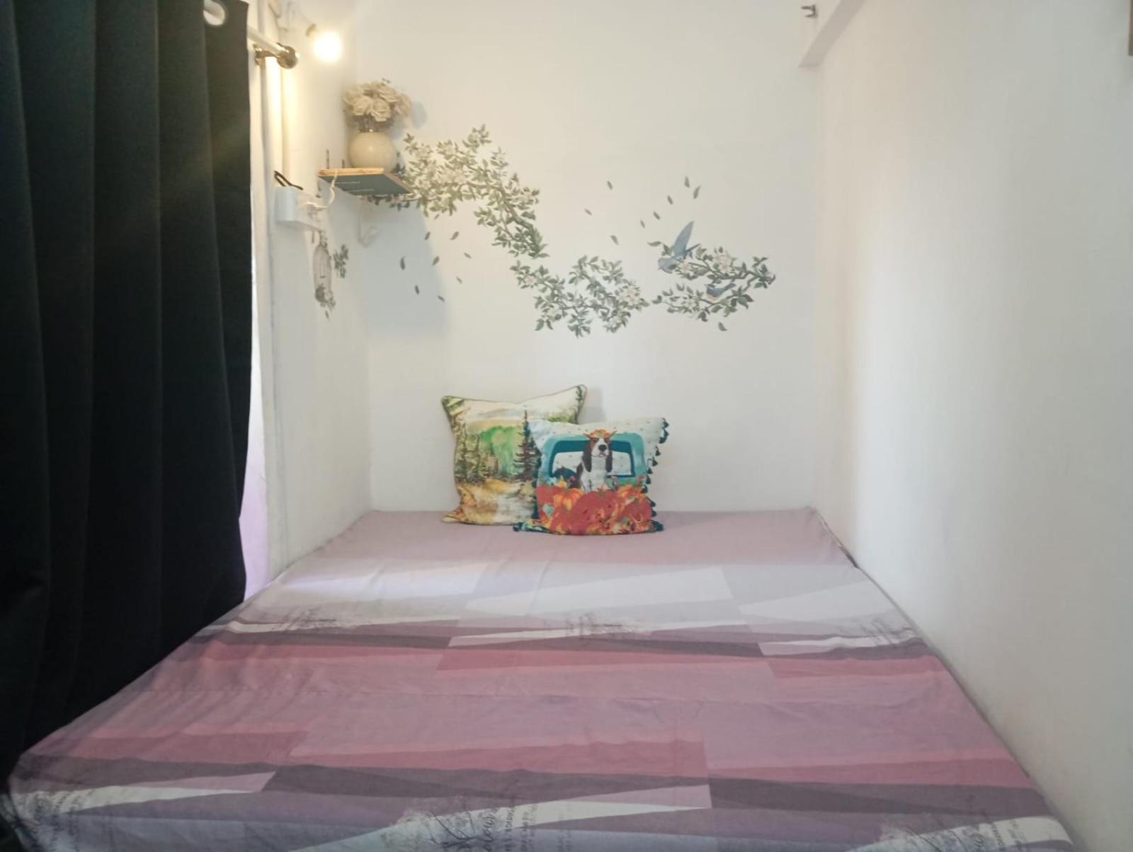 Apartment Cozy Camper Van Styled Studio Home *