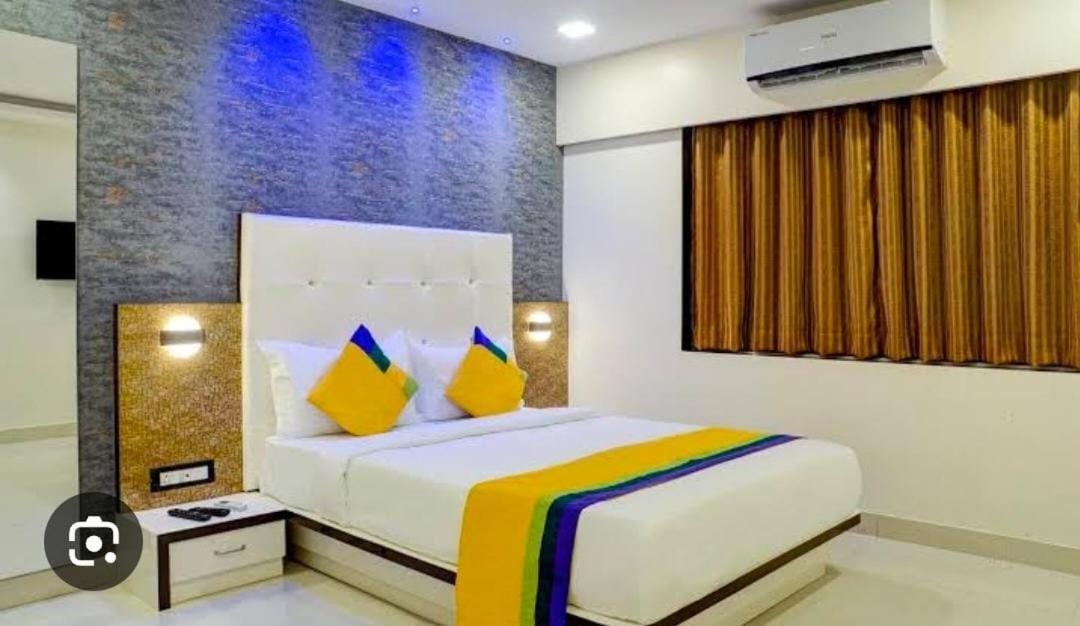 Golden Star Hotel