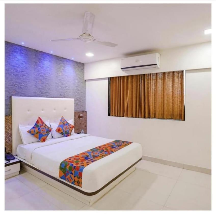 Golden Star Hotel Mumbai