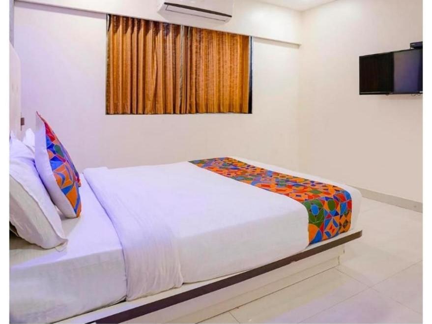 Hotel Golden Star Mumbai