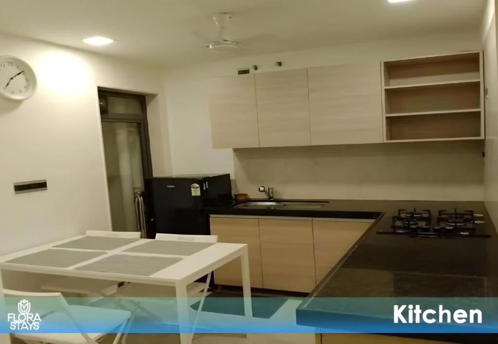 Apartment 1br Service In Bkc *