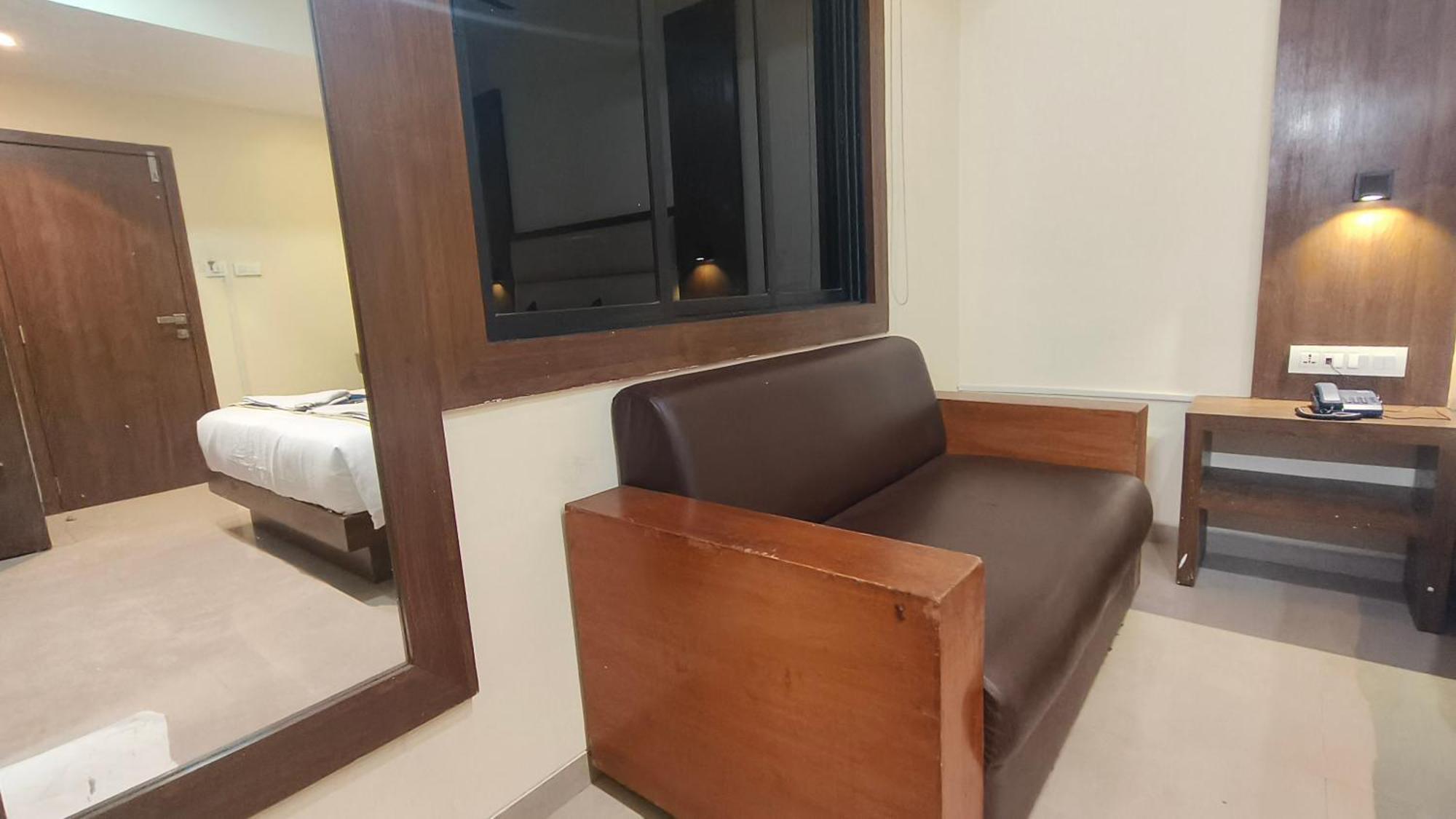 Ashraya International 3* Mumbai