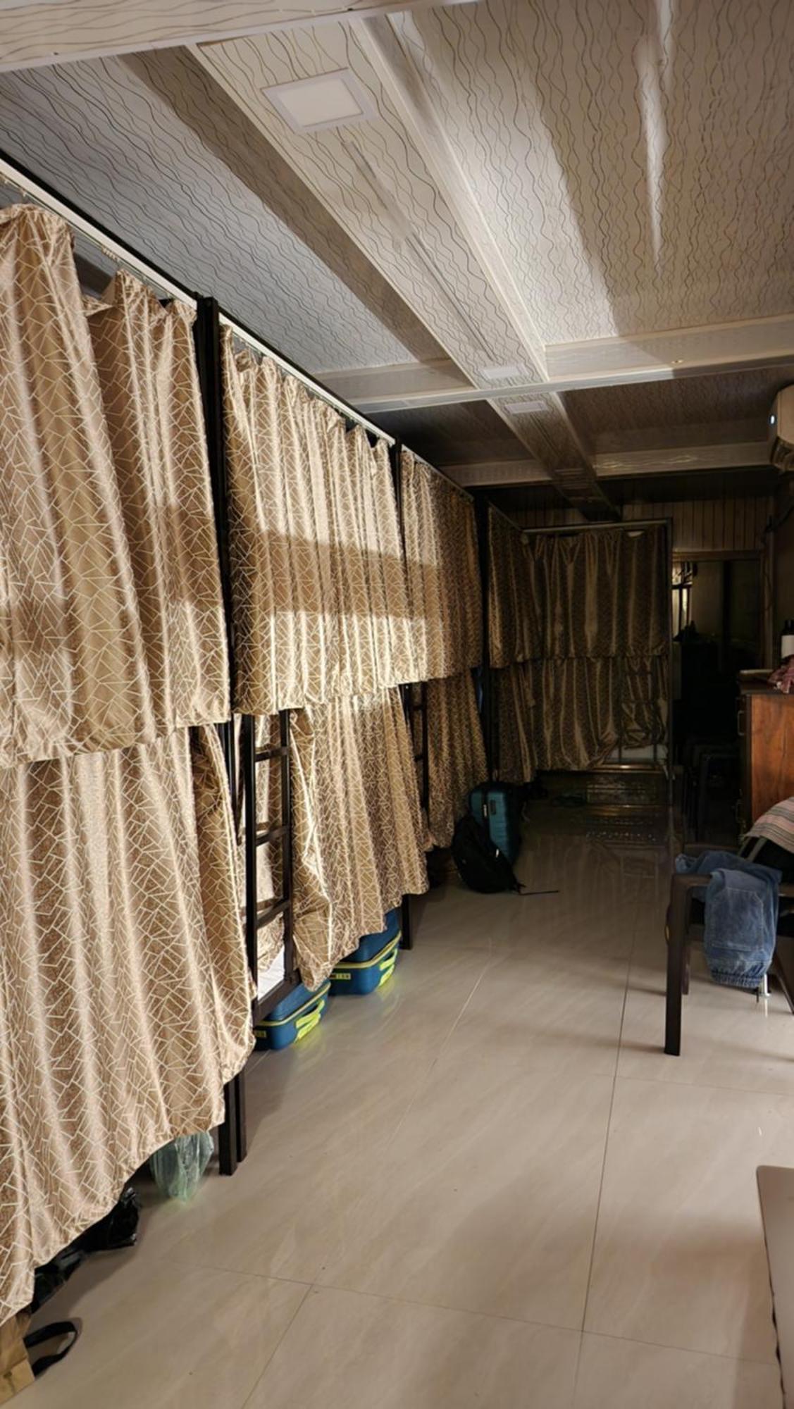Hostel Mens