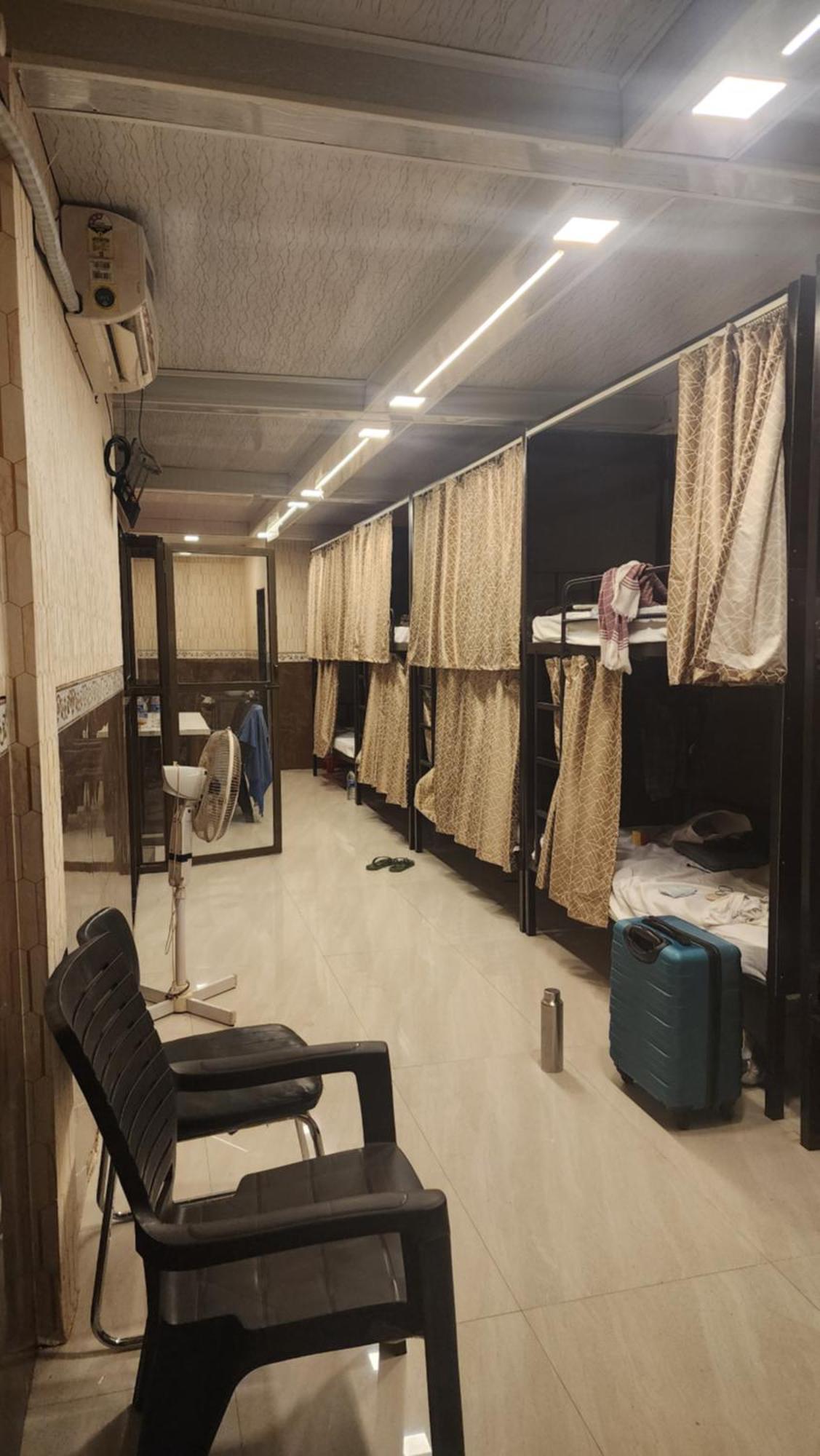 Mens Hostel Mumbai