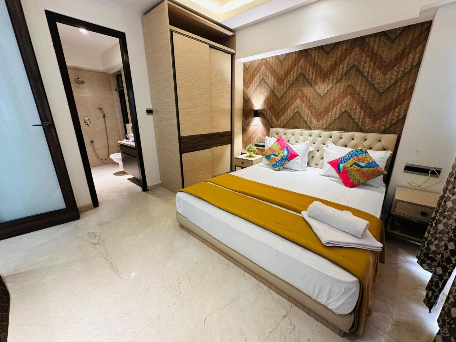 1br Service In Bkc *