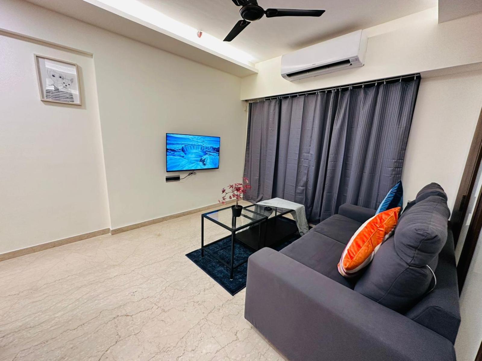 1br Service In Bkc Apartment