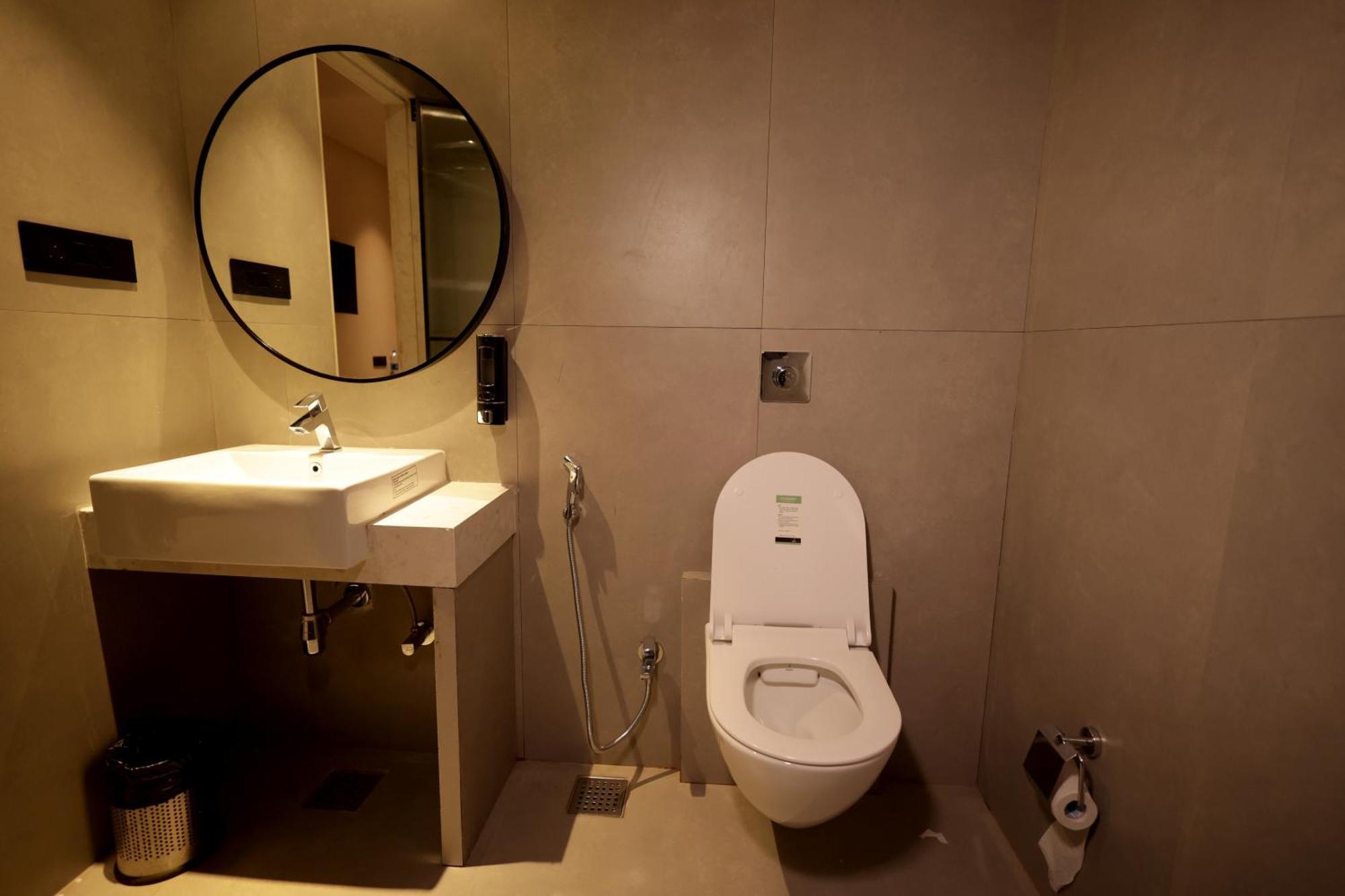Golden Tulipz Hotel Mumbai