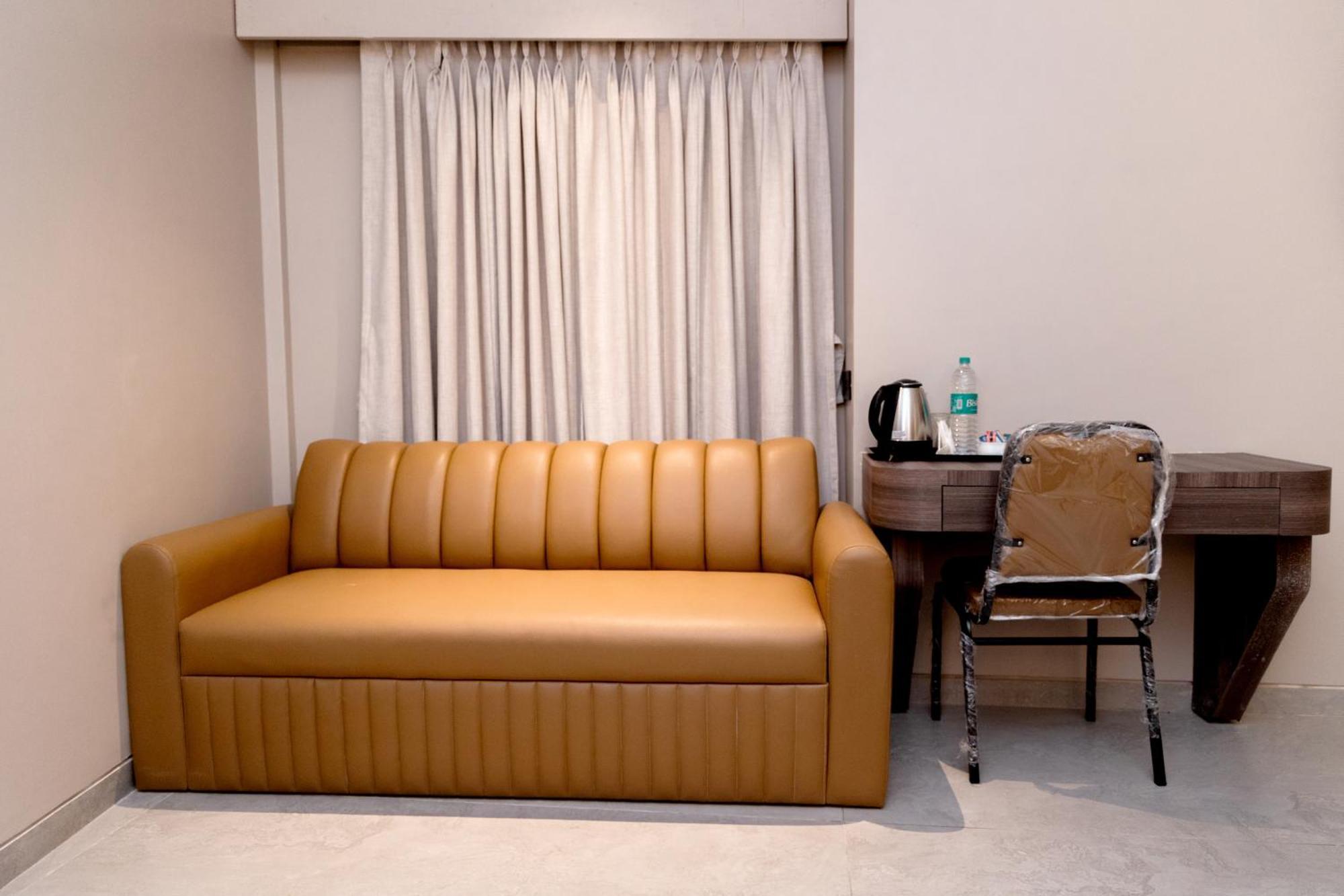 Golden Tulipz Hotel Mumbai