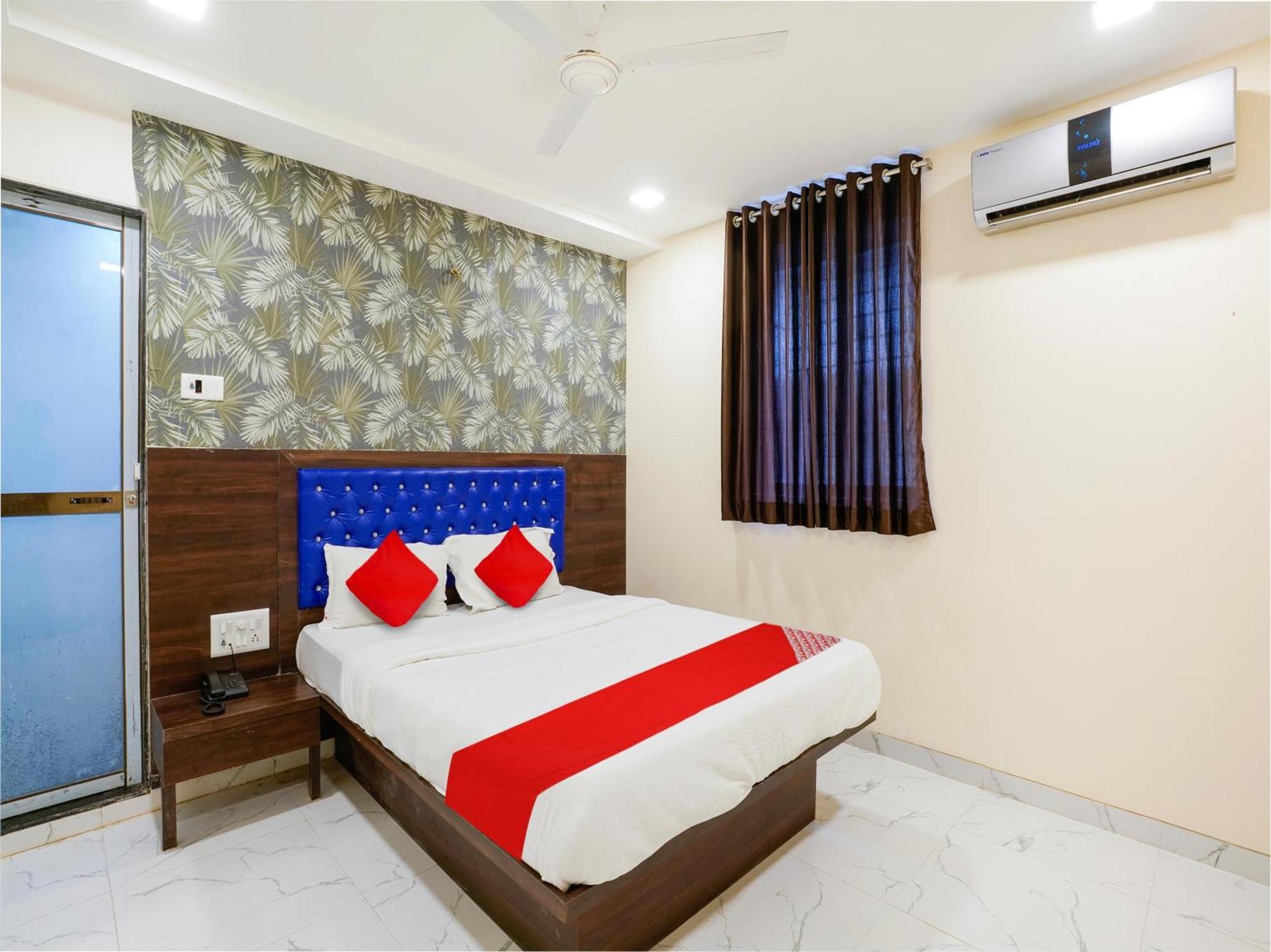 O King Residency Near Bharat Talkies Hotel
