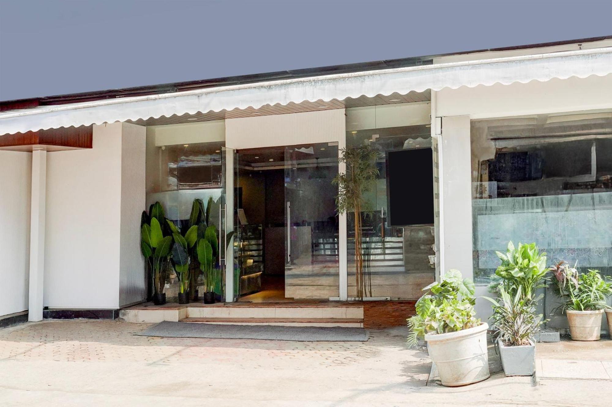 Super Townhouse Khar The Habitat *