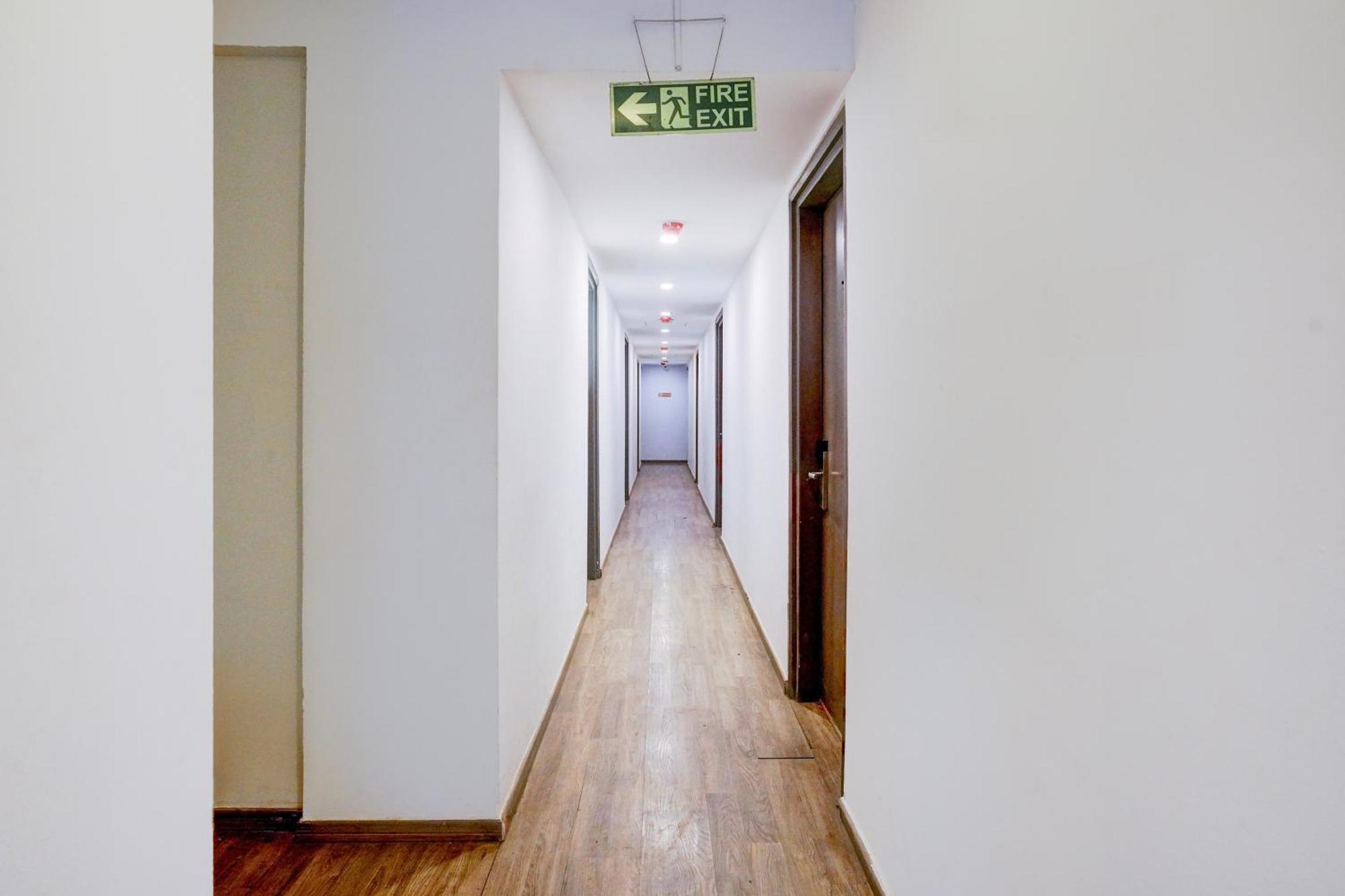 Super Townhouse Khar The Habitat *