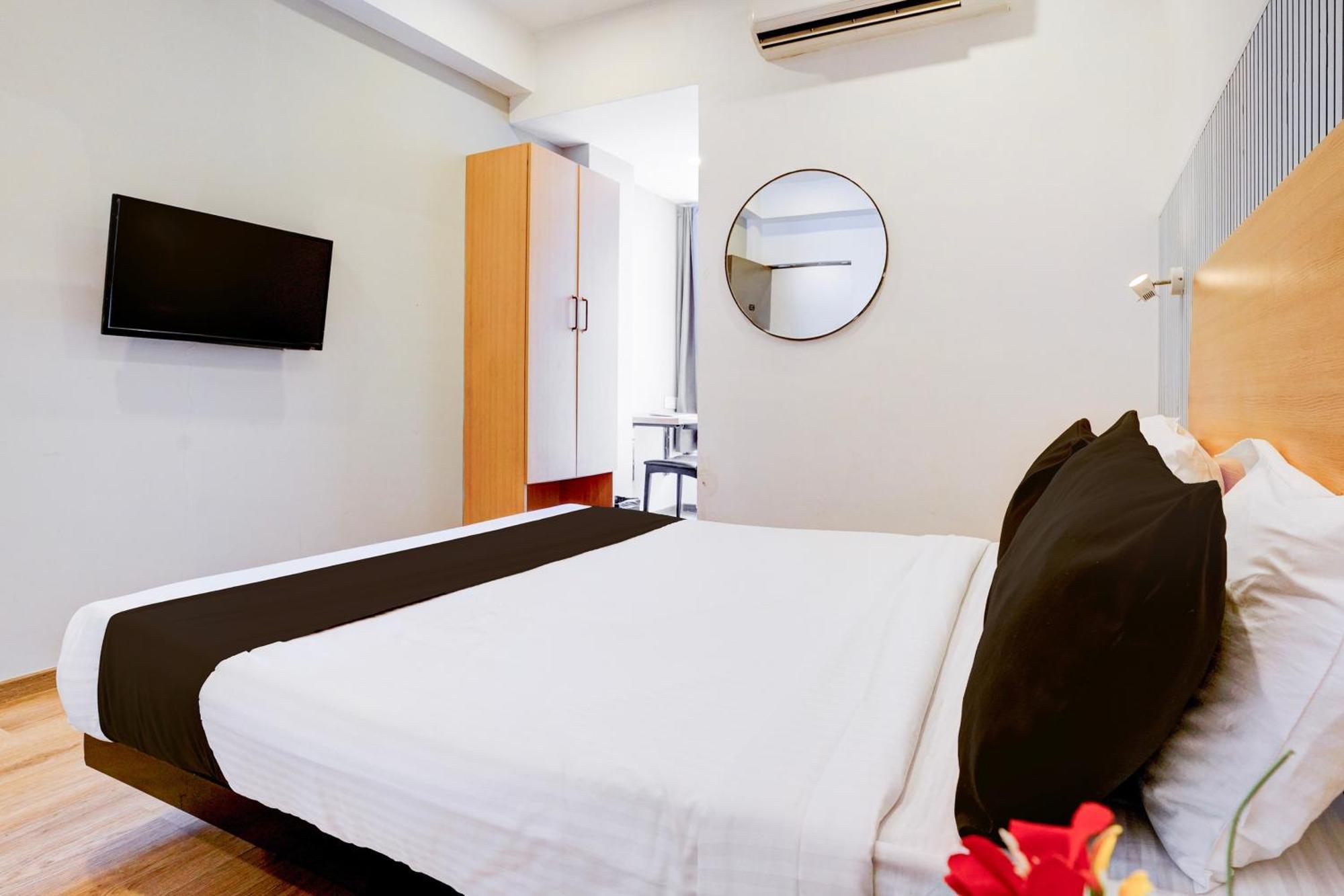 Super Townhouse Khar The Habitat