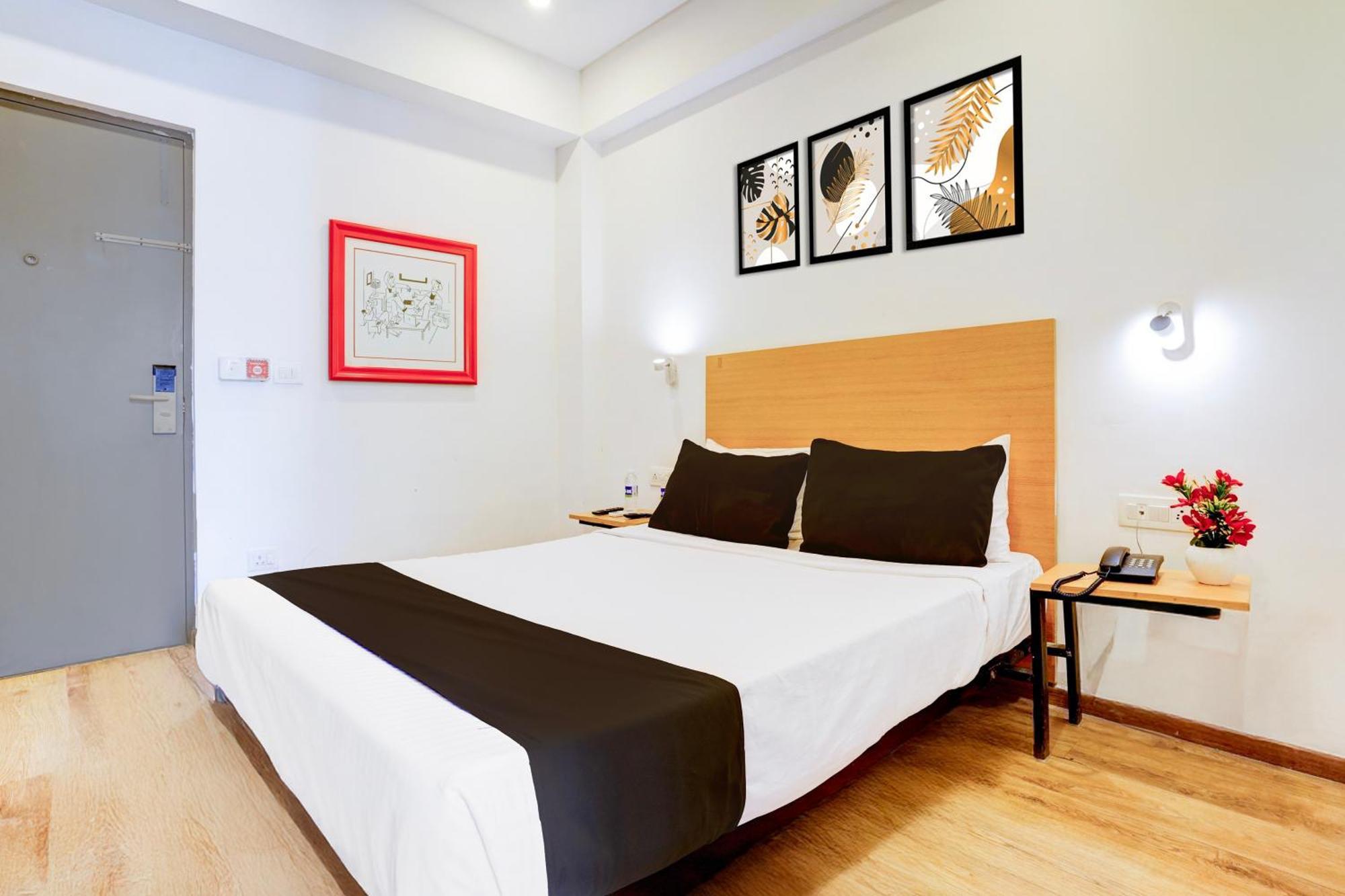 Super Townhouse Khar The Habitat Mumbai