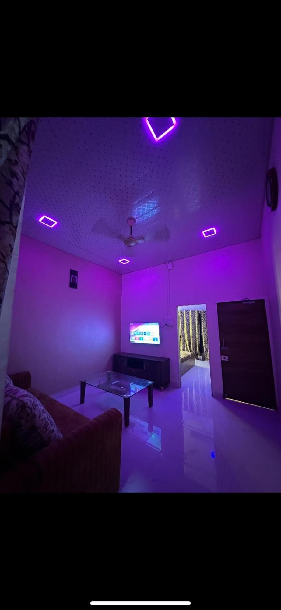 1bhk-entire Near Kokilaben Dhirubhai Ambani Hospital Andheri W Apartment *