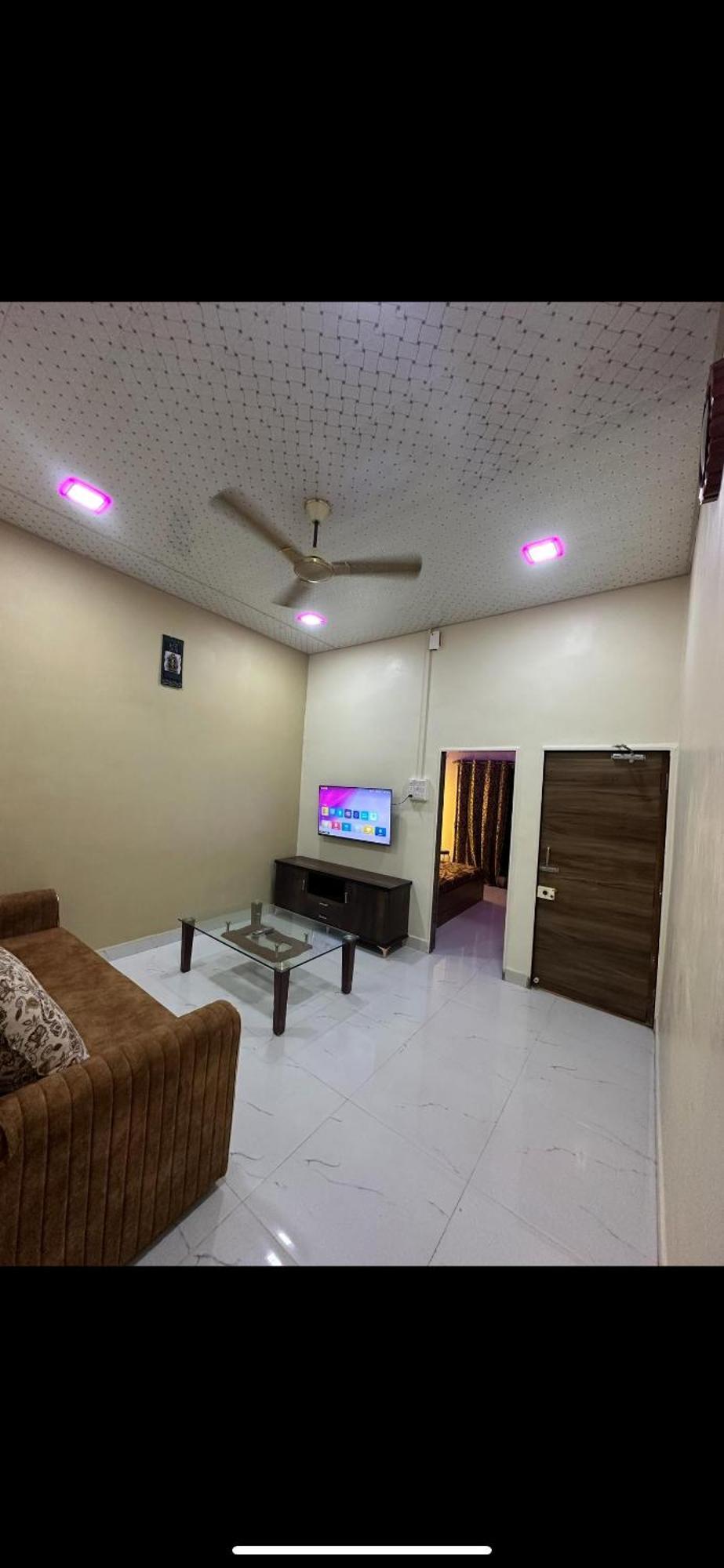 1bhk-entire Near Kokilaben Dhirubhai Ambani Hospital Andheri W * Mumbai