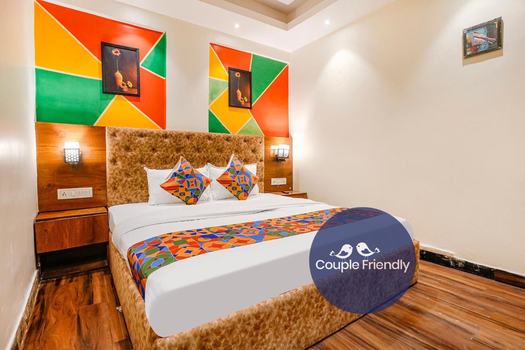Fabhotel Twigo