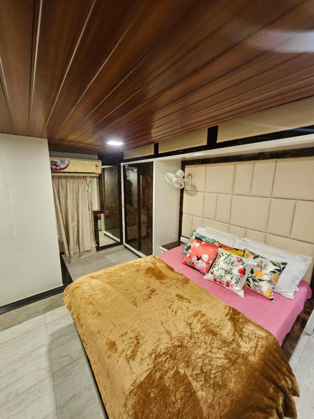 Apartment Carter Bay Peaceful Near The Shore, Bandra *