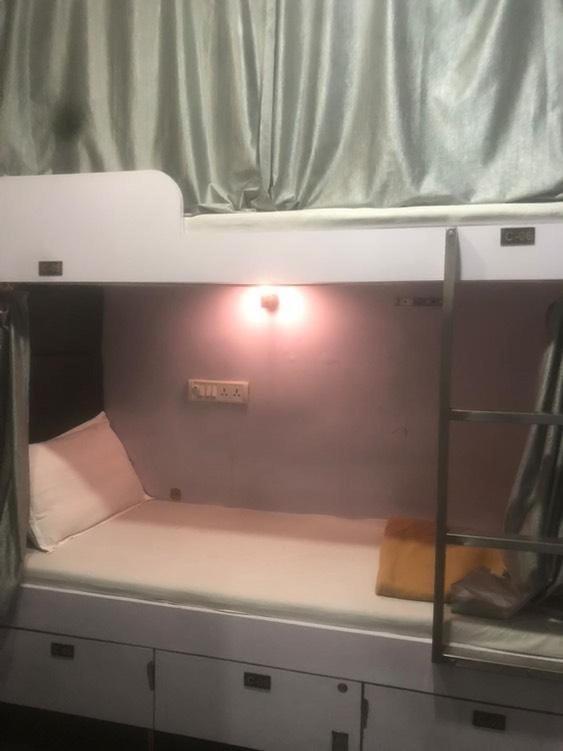 New Address -1 Min-seepz Metro Station Hostel *
