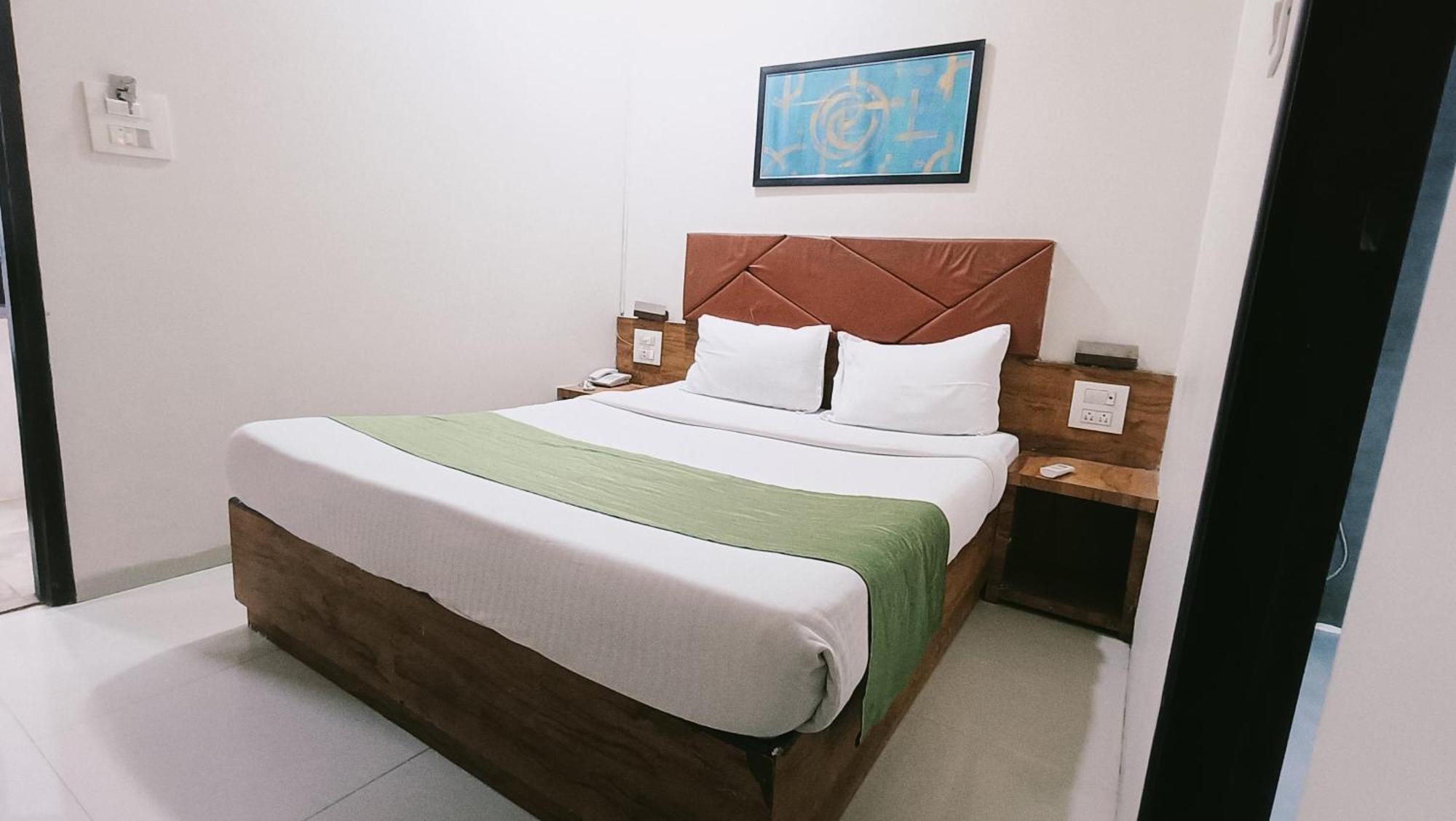 Comfort- Andheri West Guest house Mumbai