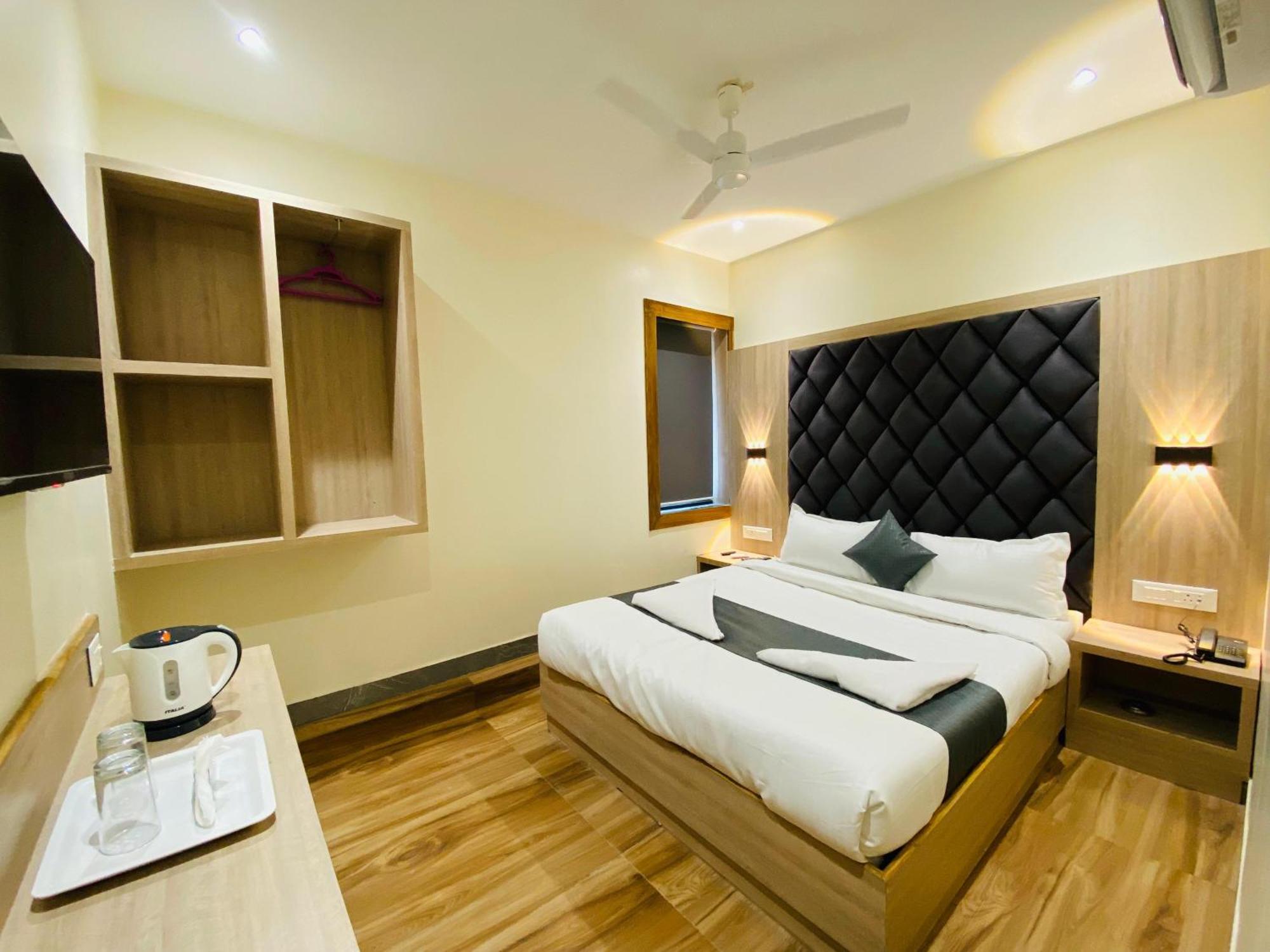 Comfort- Andheri West Guest house Mumbai