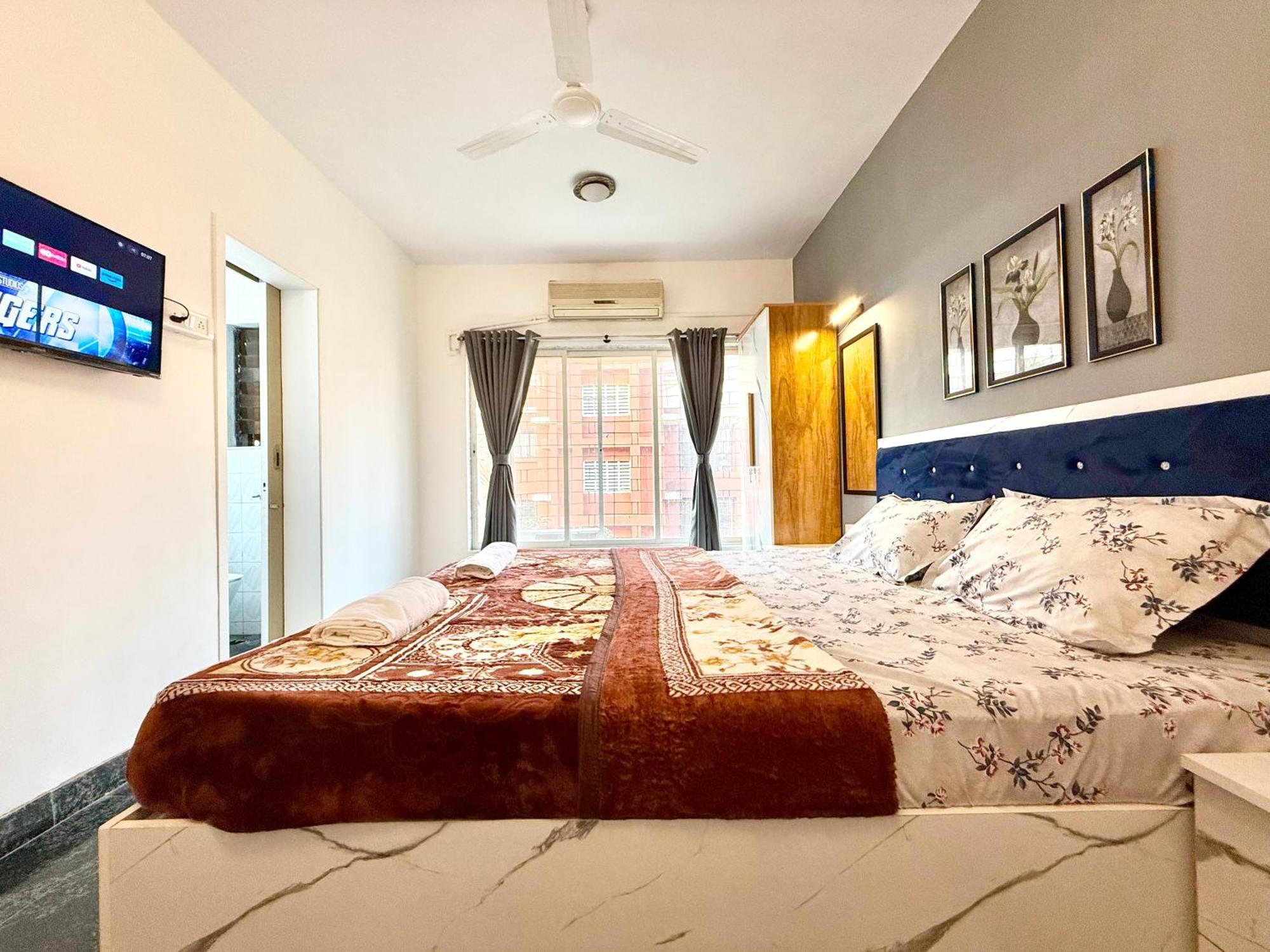Lovely 3bhk Serviced Near Iskcon Temple, Juhu