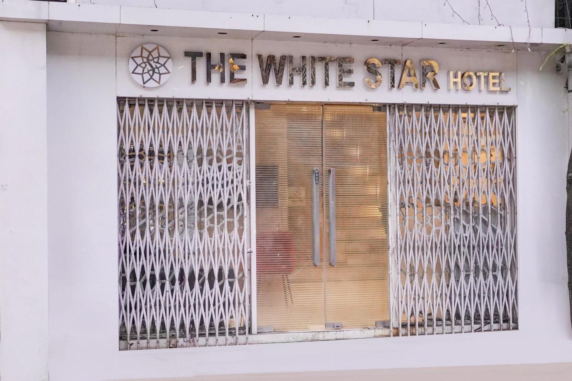 Super Collection O Lokhandwala Andheri West Formerly White Star 3* Mumbai
