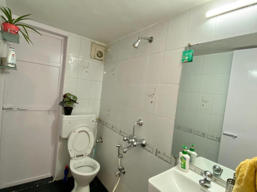 Apartment Entire 3 Bedroom With Balconies Bandra *
