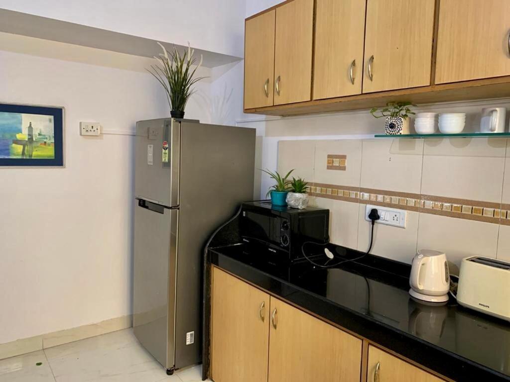 Entire 3 Bedroom With Balconies Bandra Apartment *