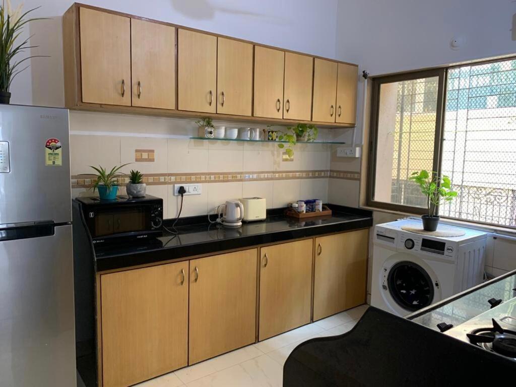 Entire 3 Bedroom With Balconies Bandra *