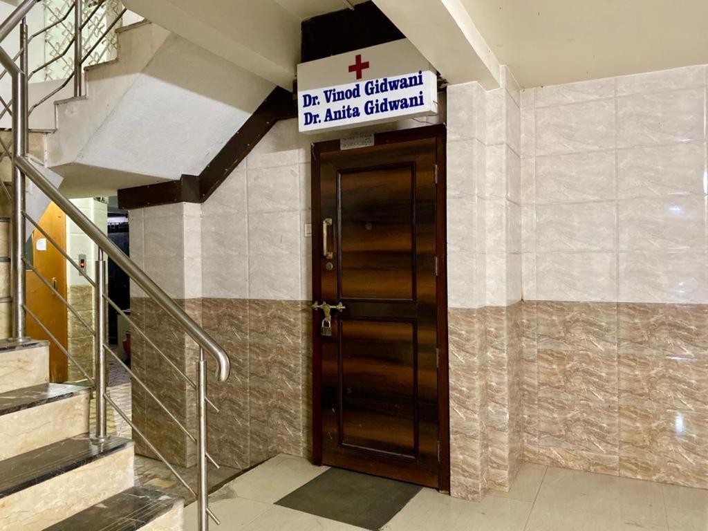 Entire 3 Bedroom With Balconies Bandra *