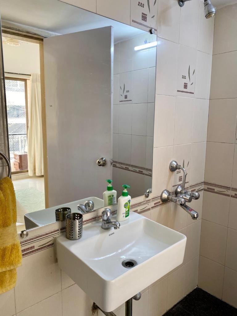Entire 3 Bedroom With Balconies Bandra *