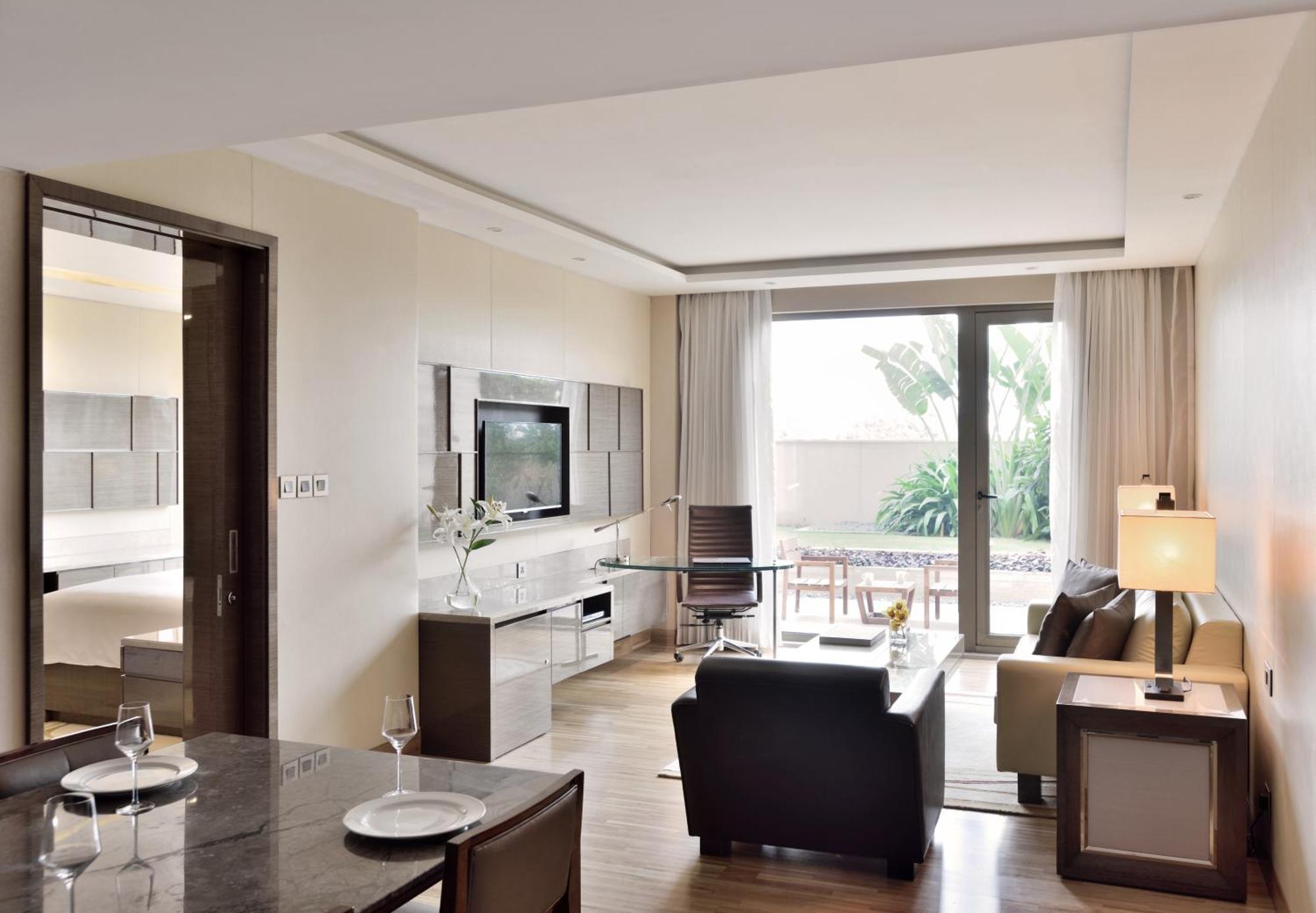 Hotel Jw Marriott Sahar Airport 5*