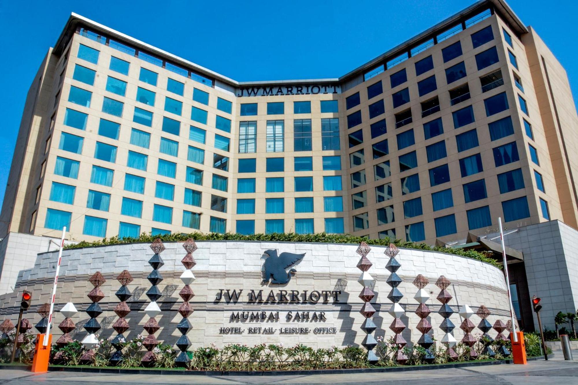 Jw Marriott Sahar Airport 5*