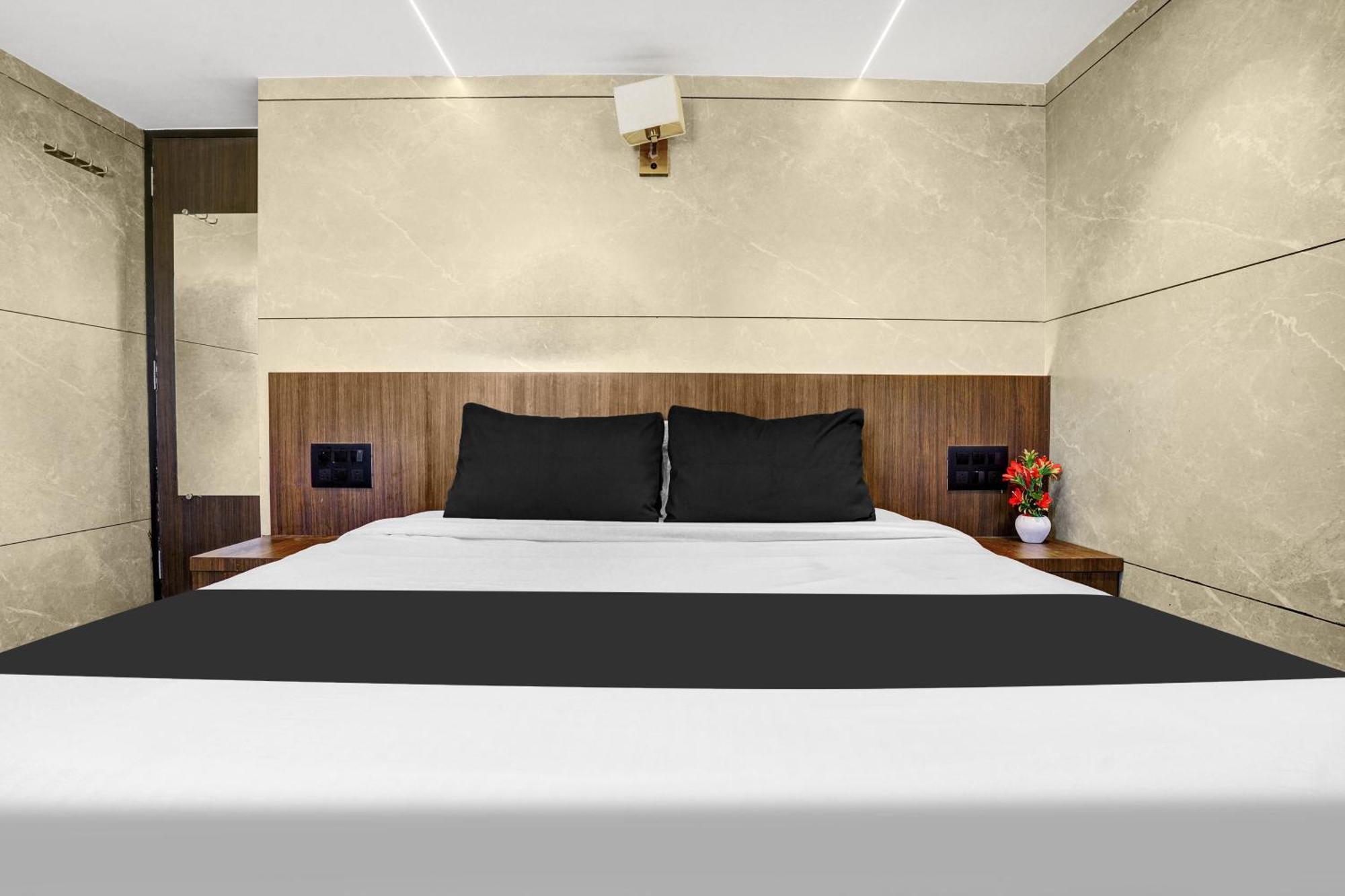 O Woodland 3* Mumbai