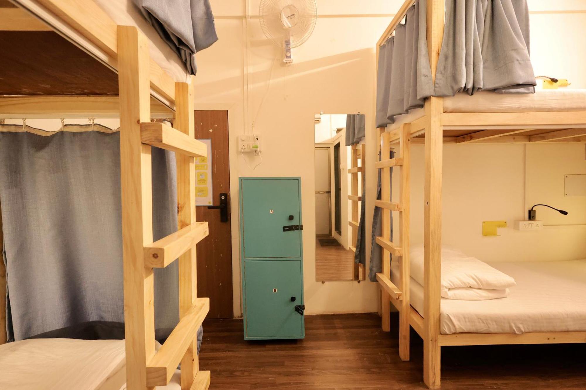 Locomo Mini Hostel Mumbai