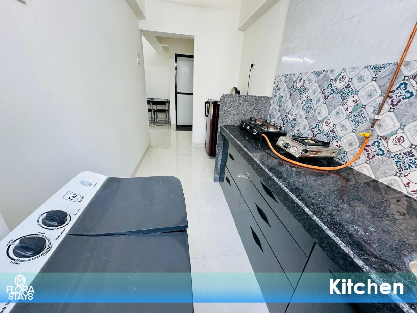 1br Service In Parel