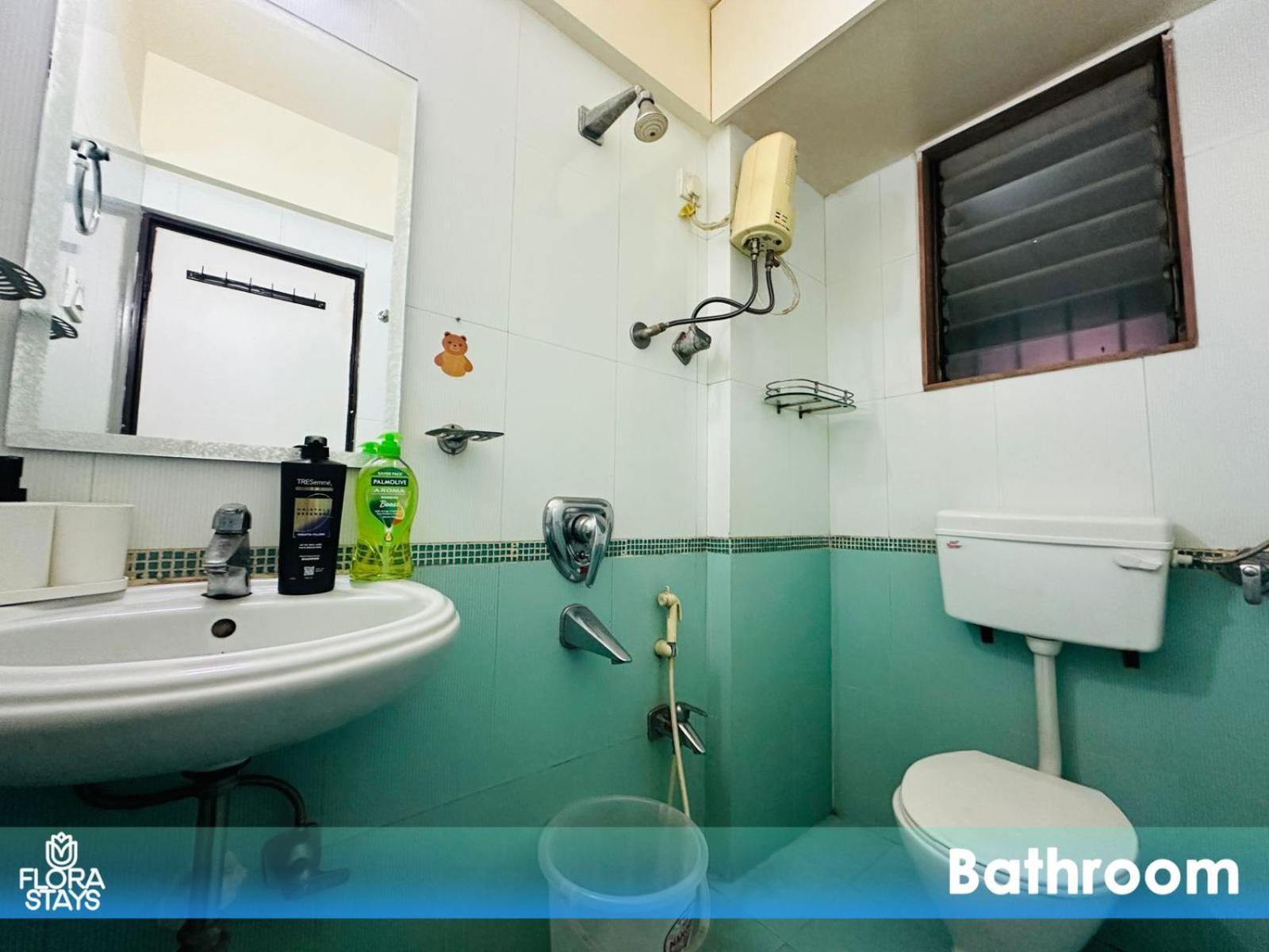 Apartment 1br Service Nr Lnt Powai Mumbai