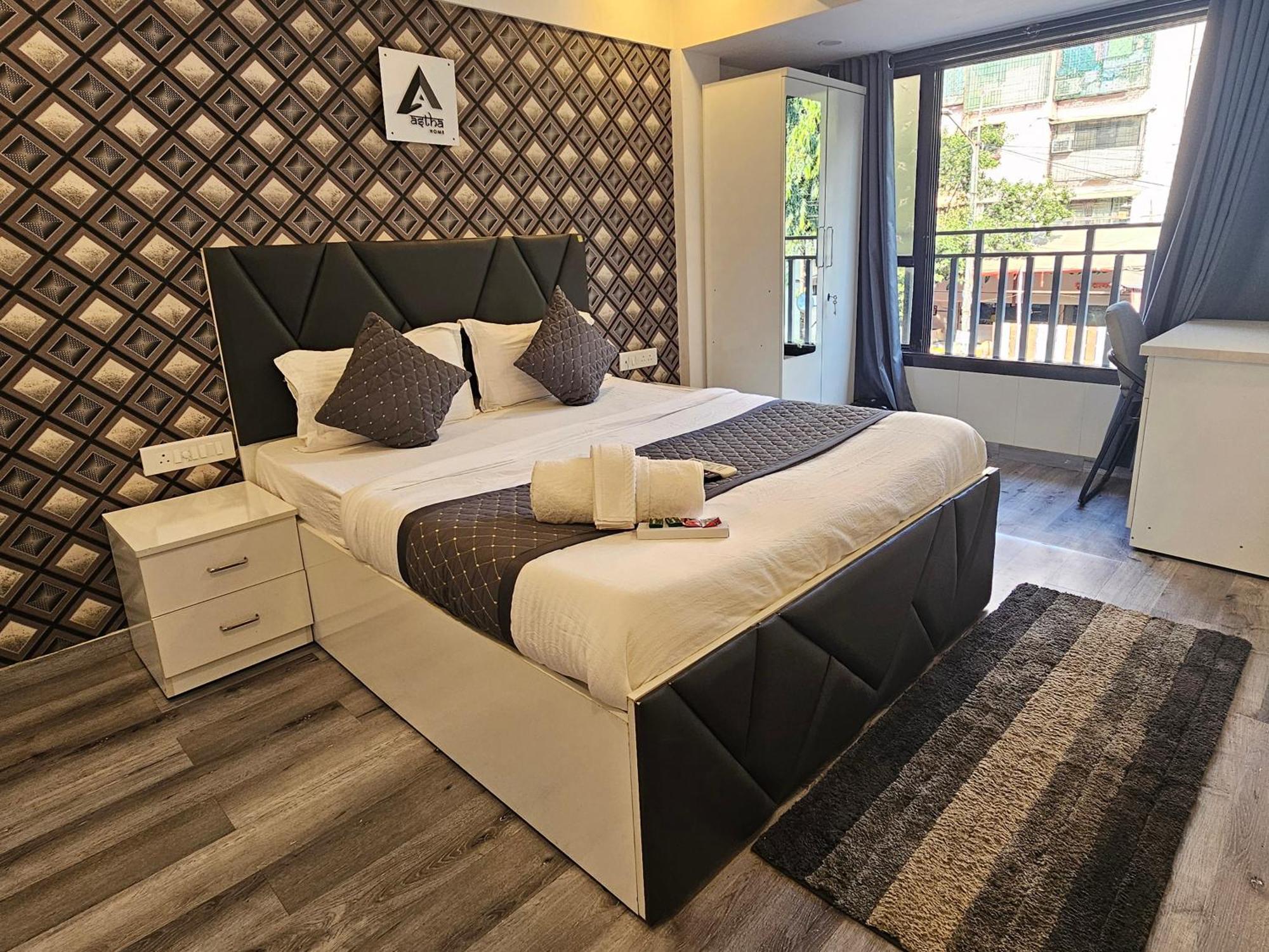 Guest house Astha Kandivali Service