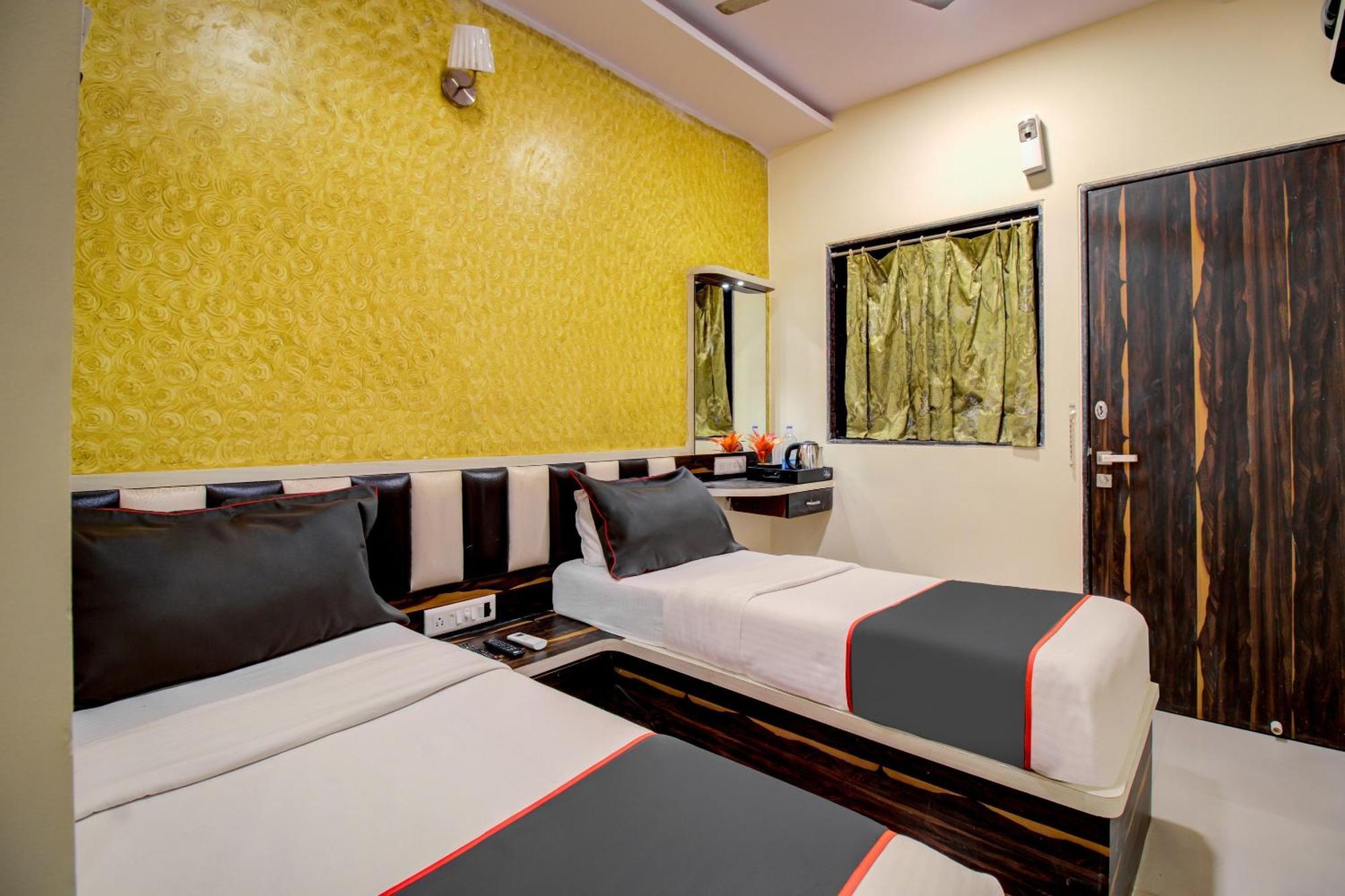 Collection O Golden Tulipz Boutique Hotel
