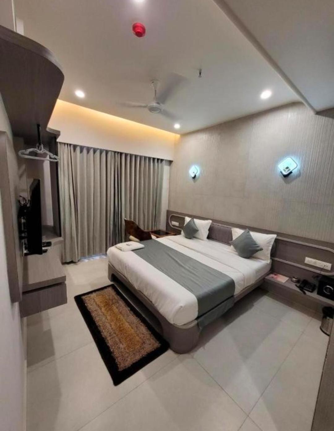 Radient Hotel Mumbai