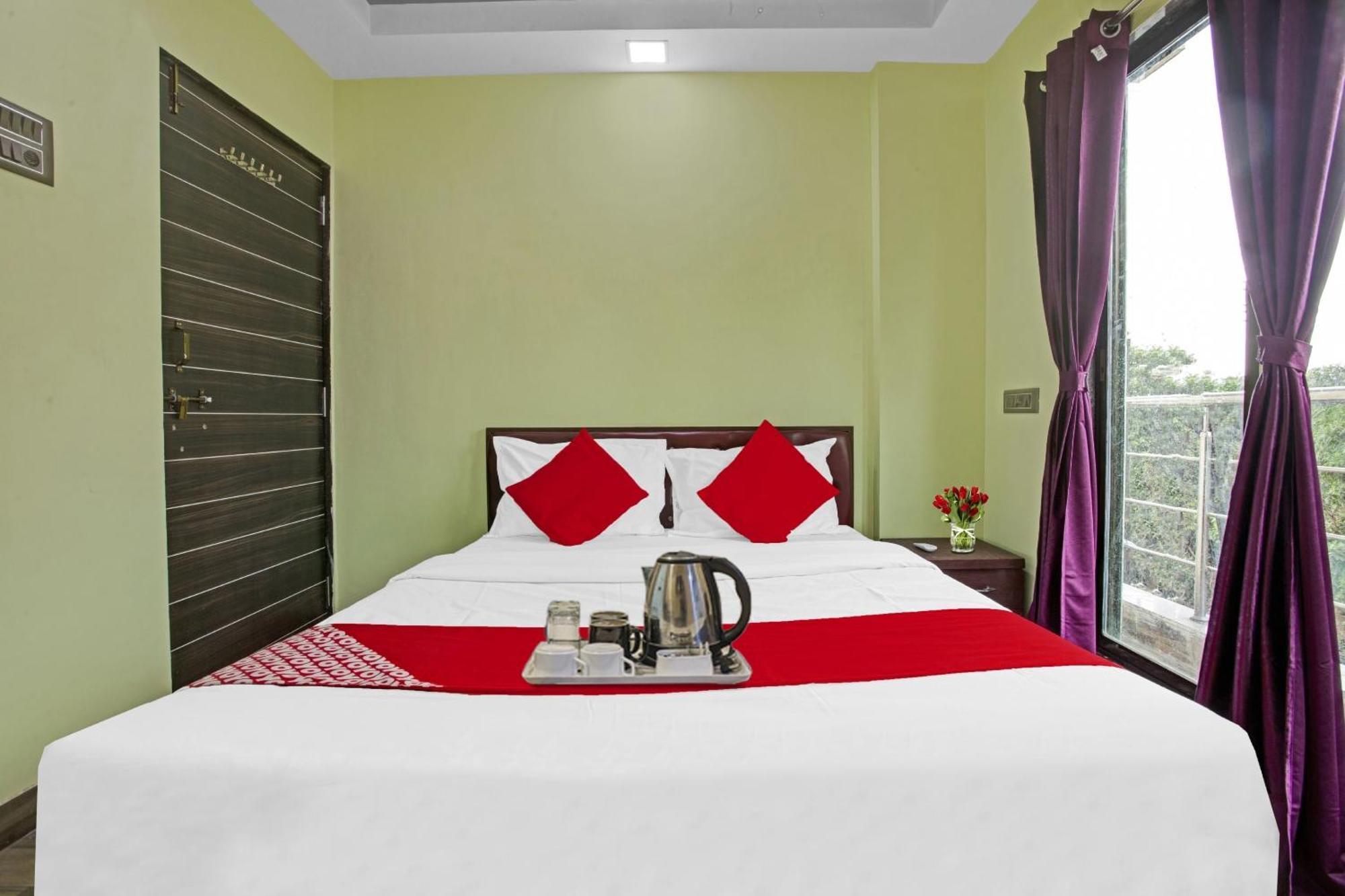 O Om Sai Ram Residency Hotel