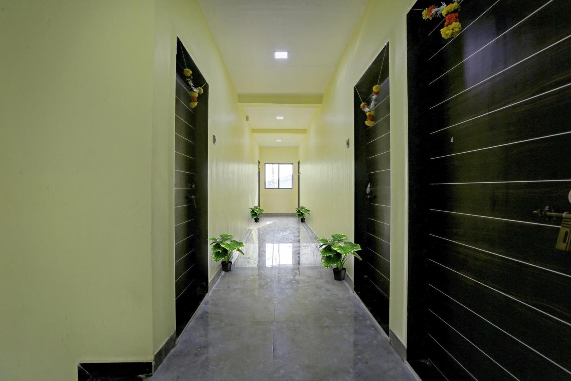 O Om Sai Ram Residency Hotel