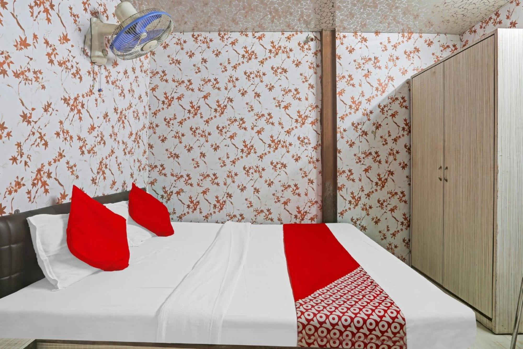 Hotel O Golden Residency Near Chakala Mumbai