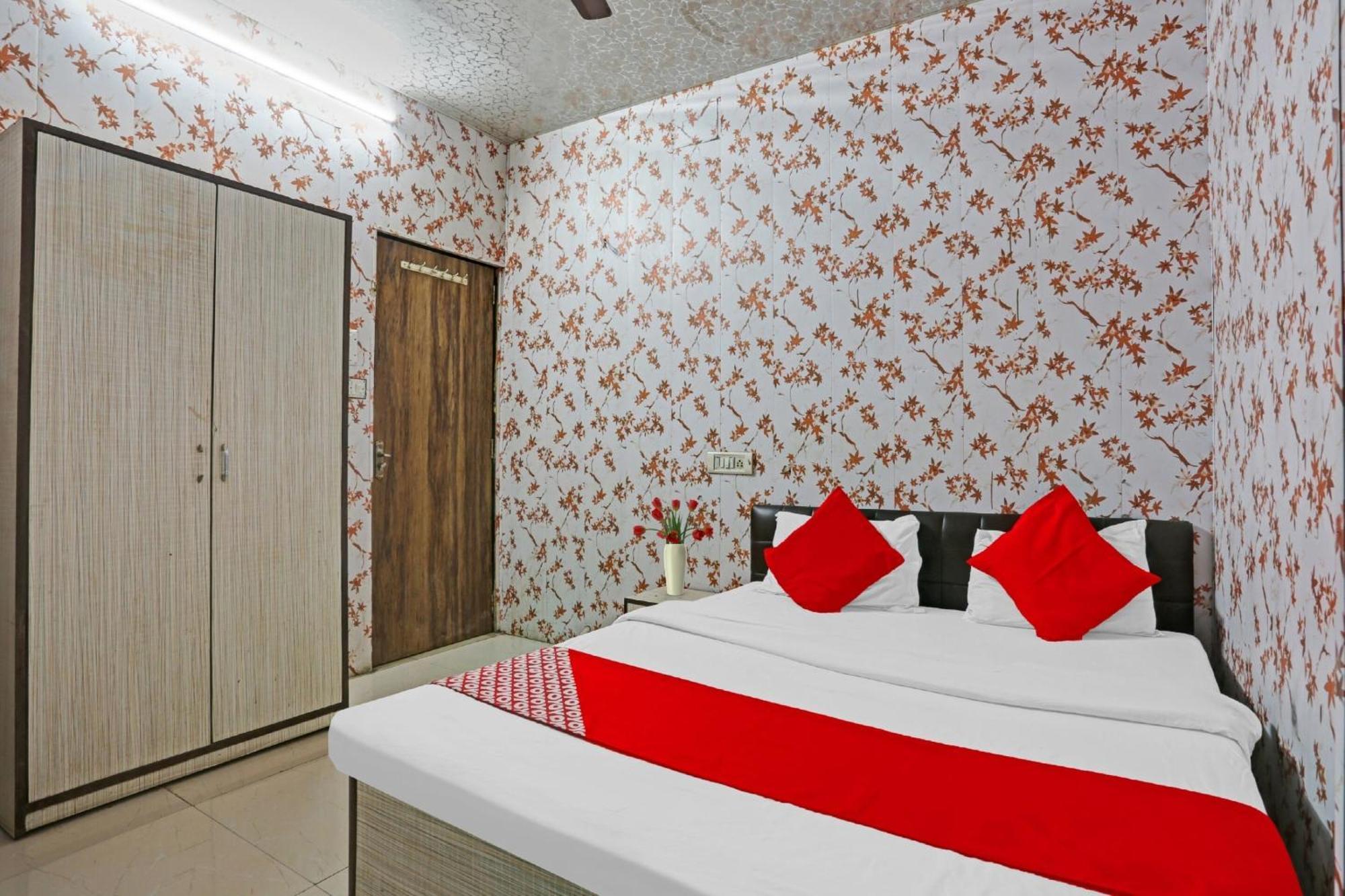 Hotel O Golden Residency Near Chakala