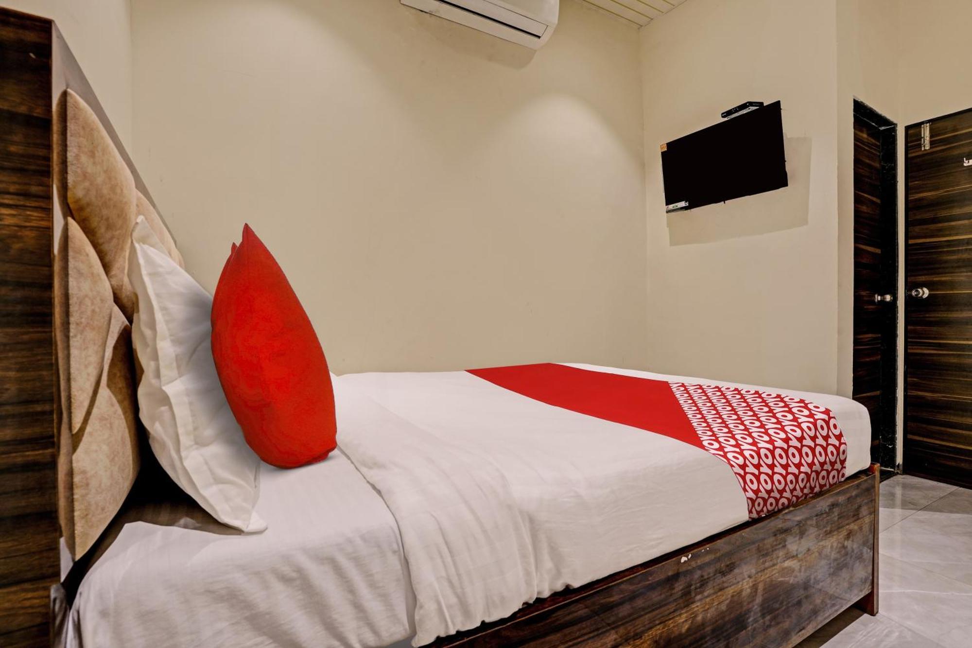 Hotel O Nk Grand Mumbai