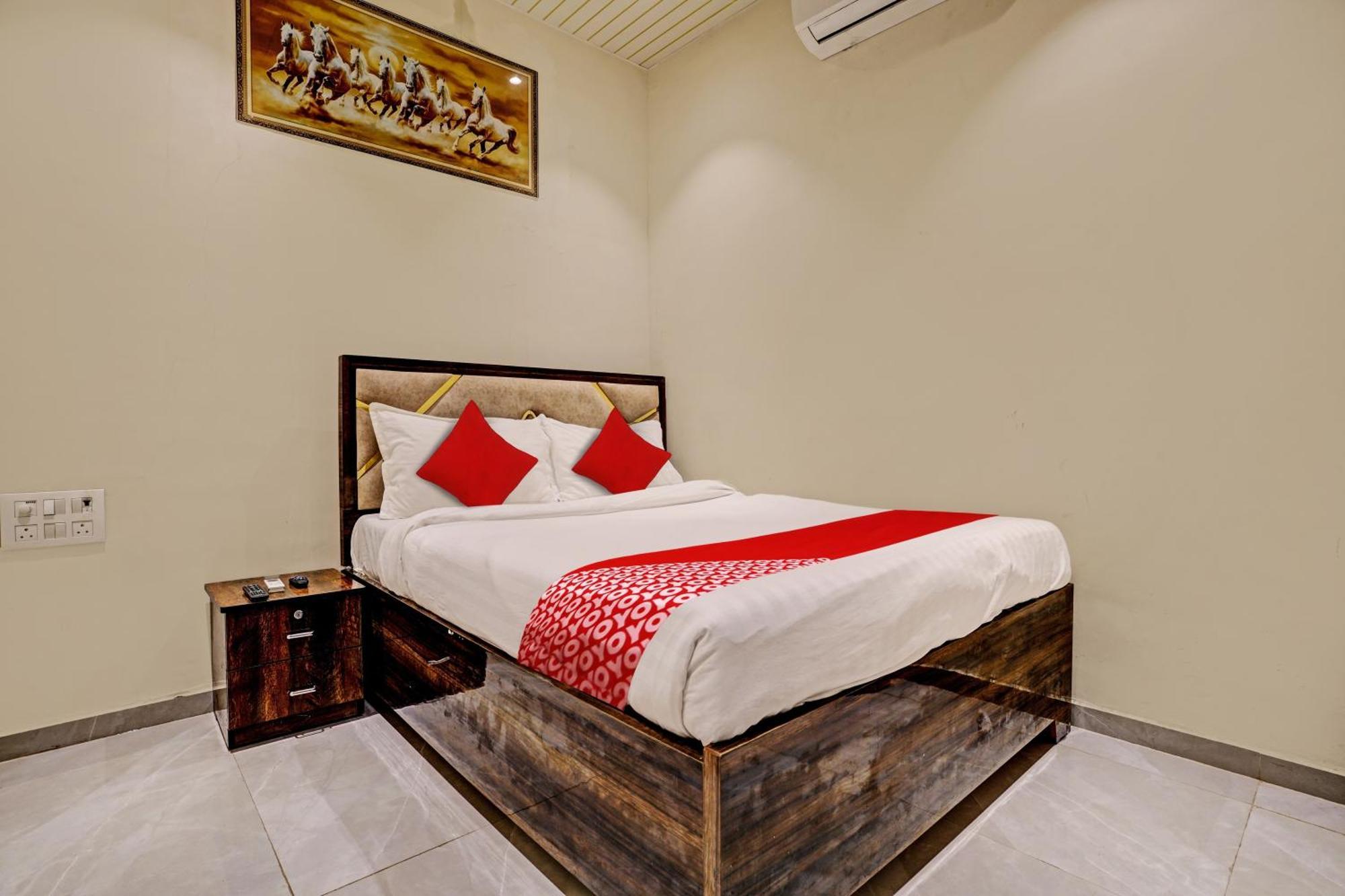 Hotel O Nk Grand