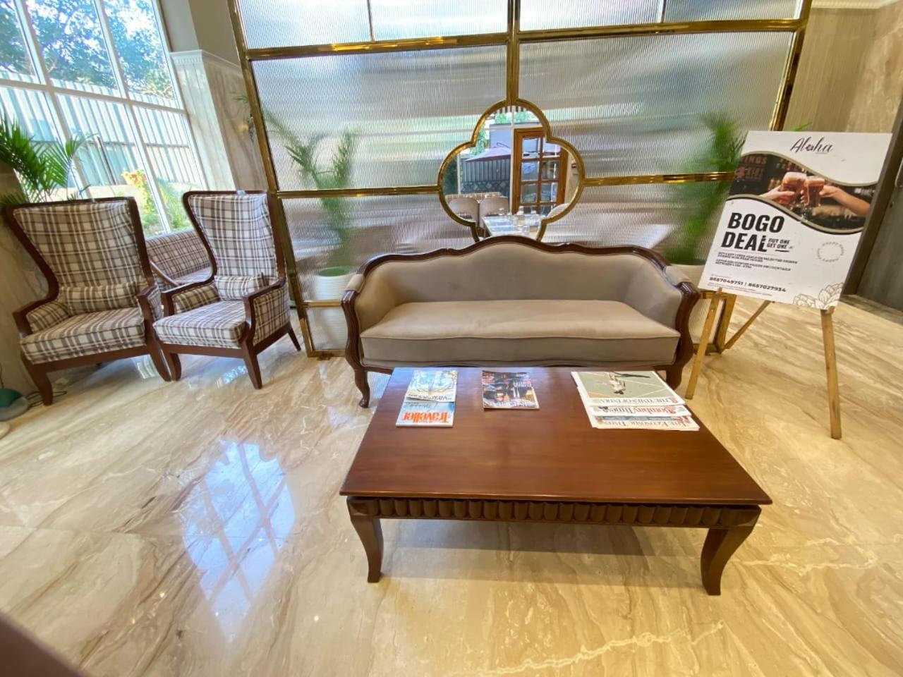 House Mindspace Malad Hotel